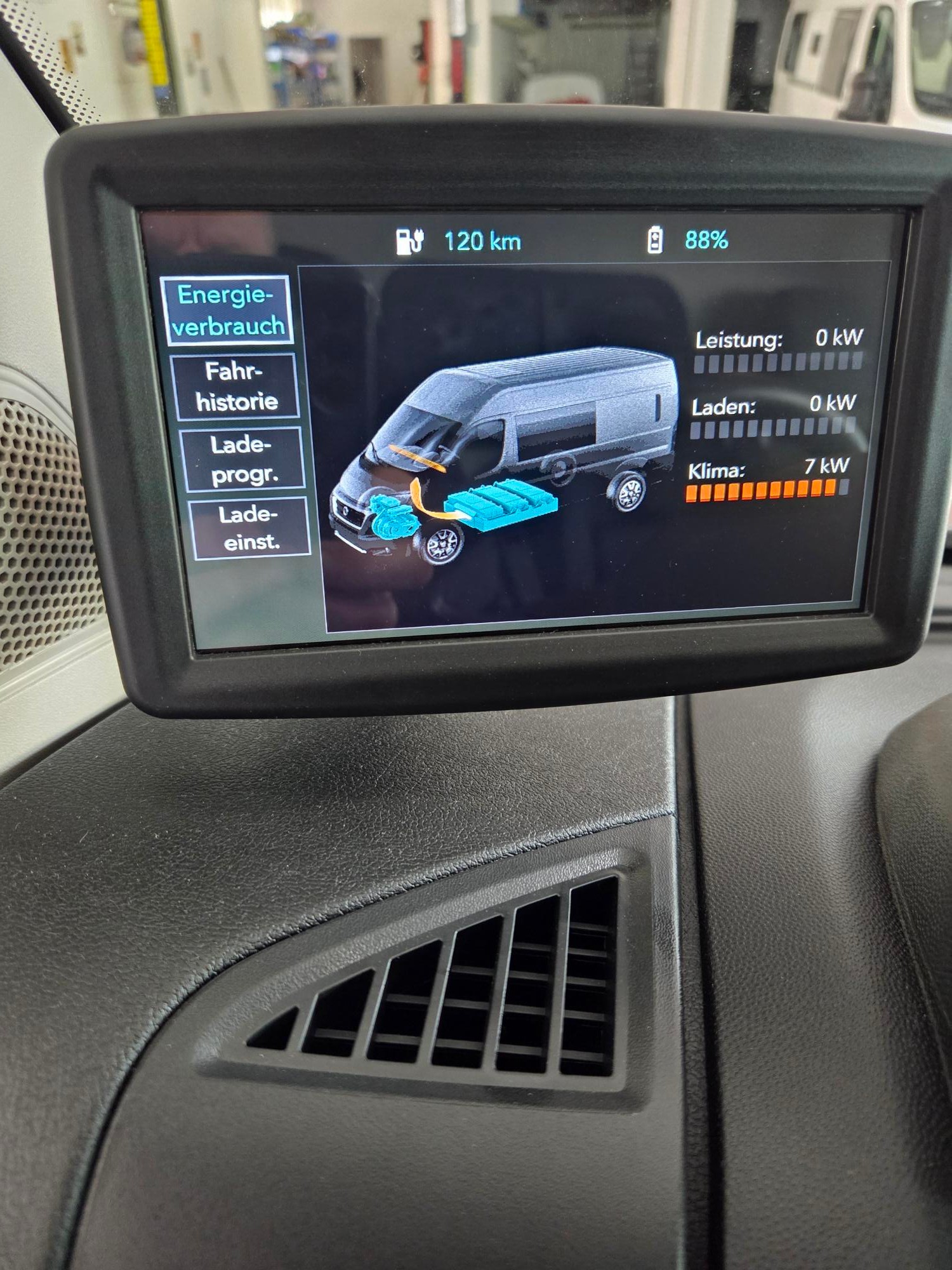 FIAT E-Ducato 35 47kWh L2H1-image-7
