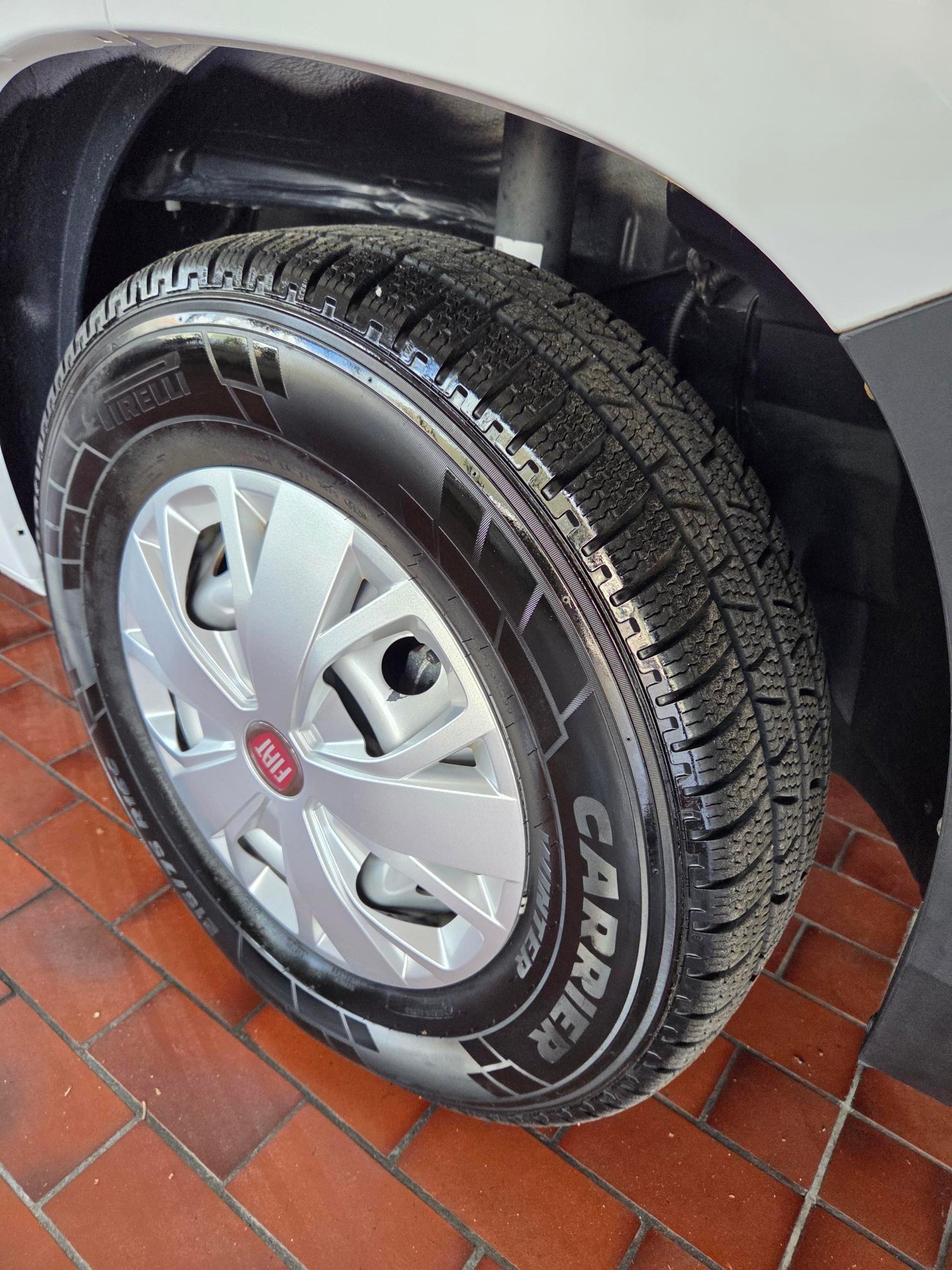 FIAT E-Ducato 35 47kWh L2H1-image-10