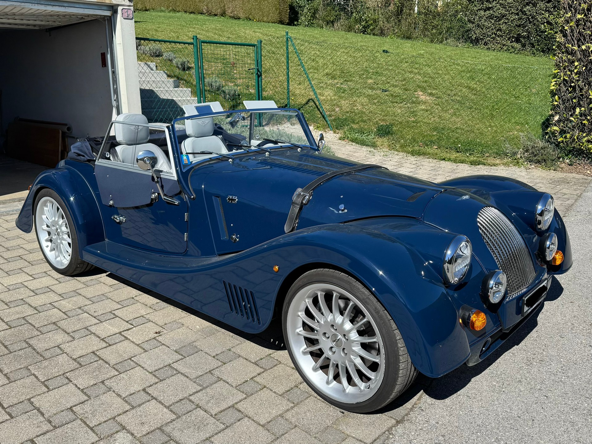MORGAN 3.0T Bespoke-image-1
