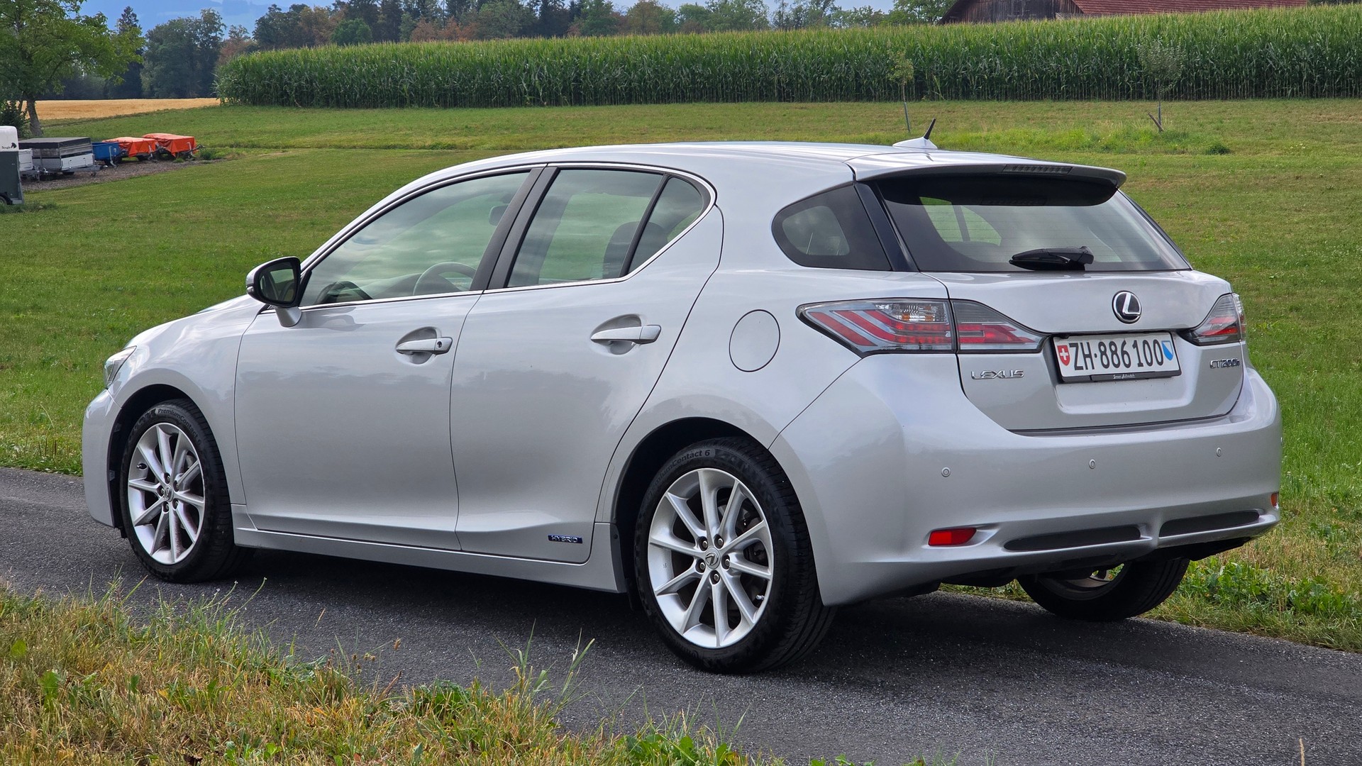 LEXUS CT 200h 1.8 excellence CVT-image-3