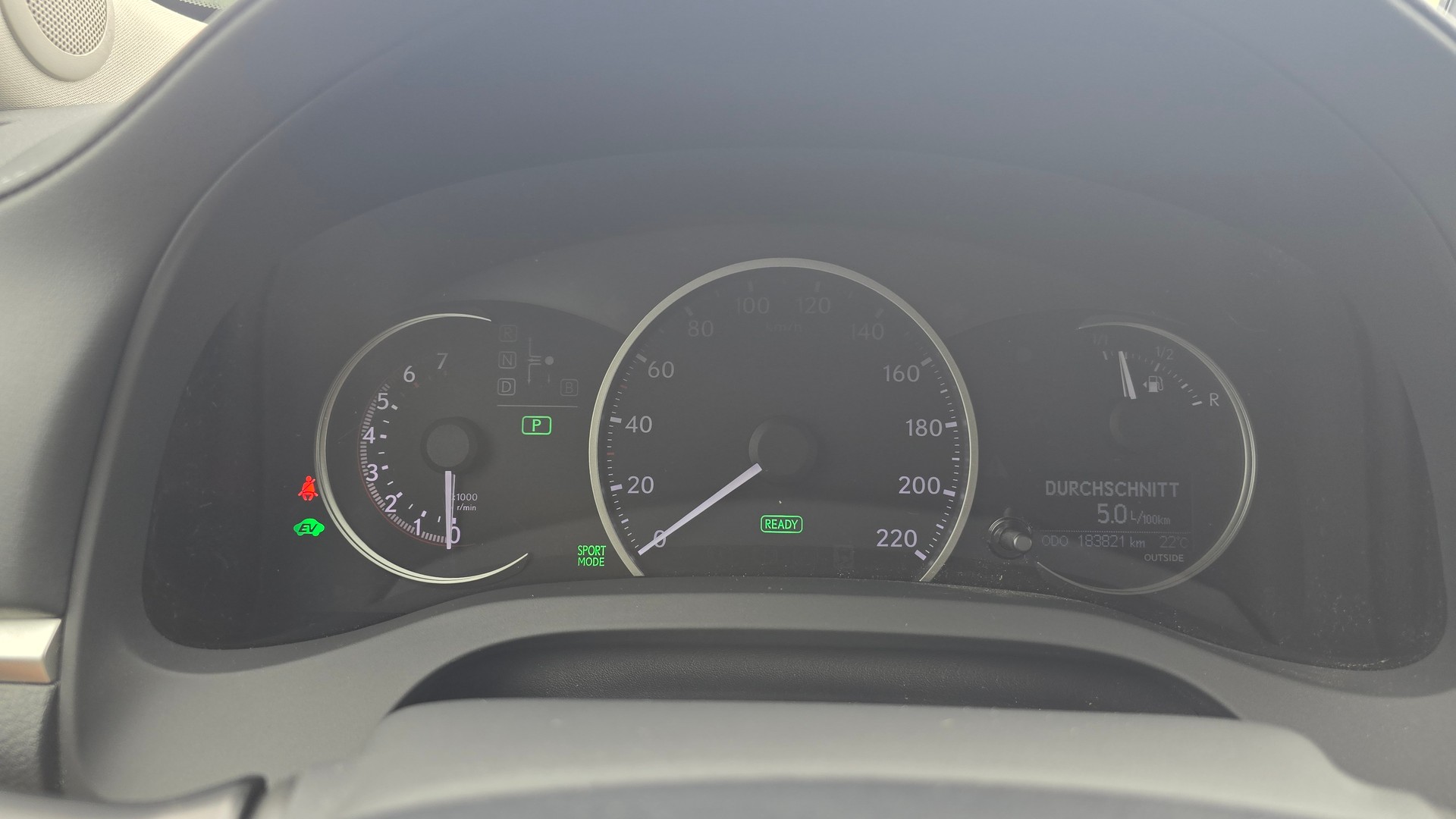 LEXUS CT 200h 1.8 excellence CVT-image-26