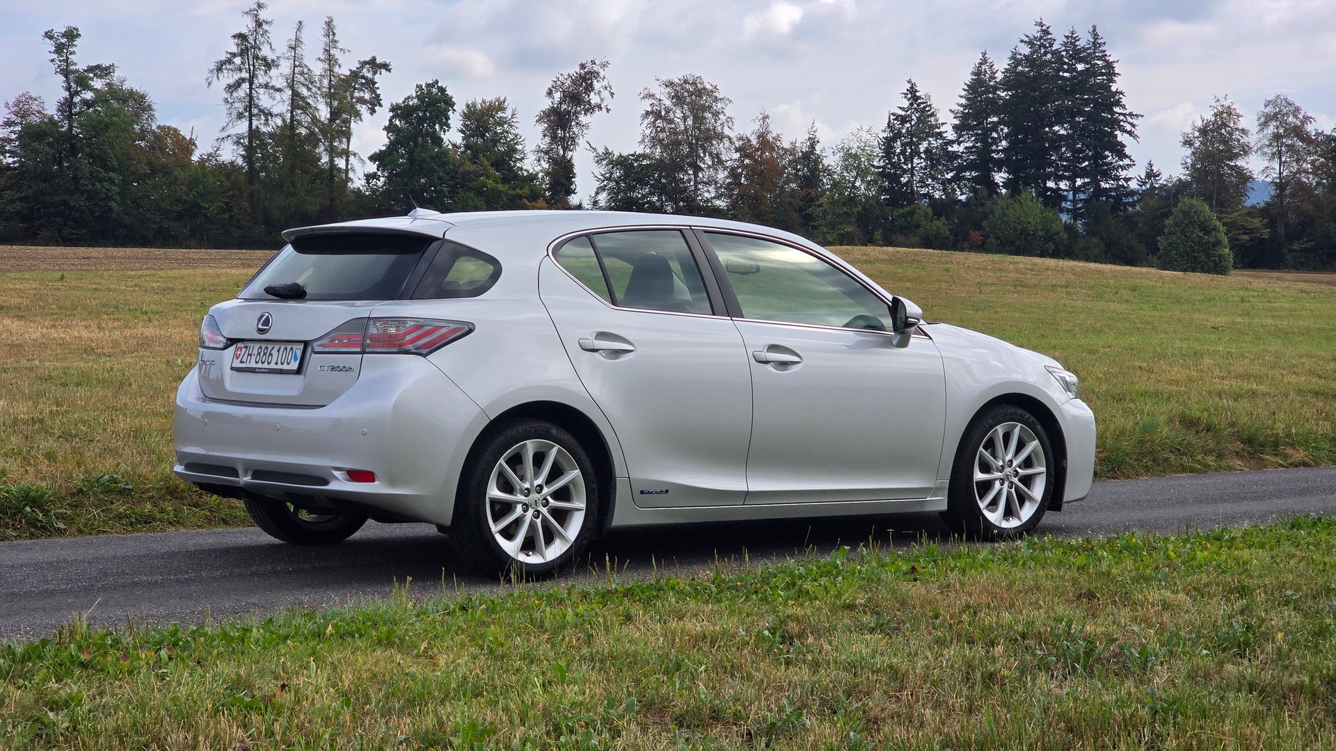 LEXUS CT 200h 1.8 excellence CVT-image-5