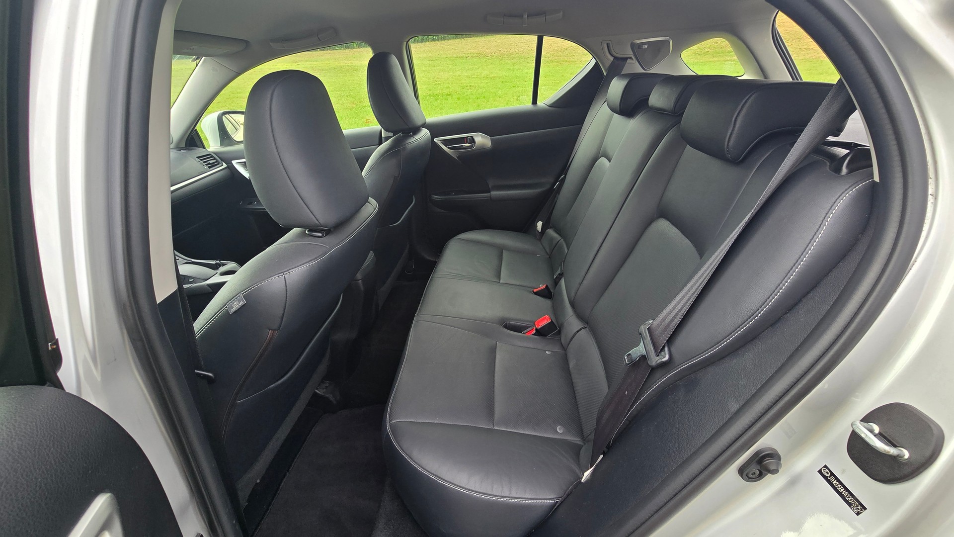 LEXUS CT 200h 1.8 excellence CVT-image-11