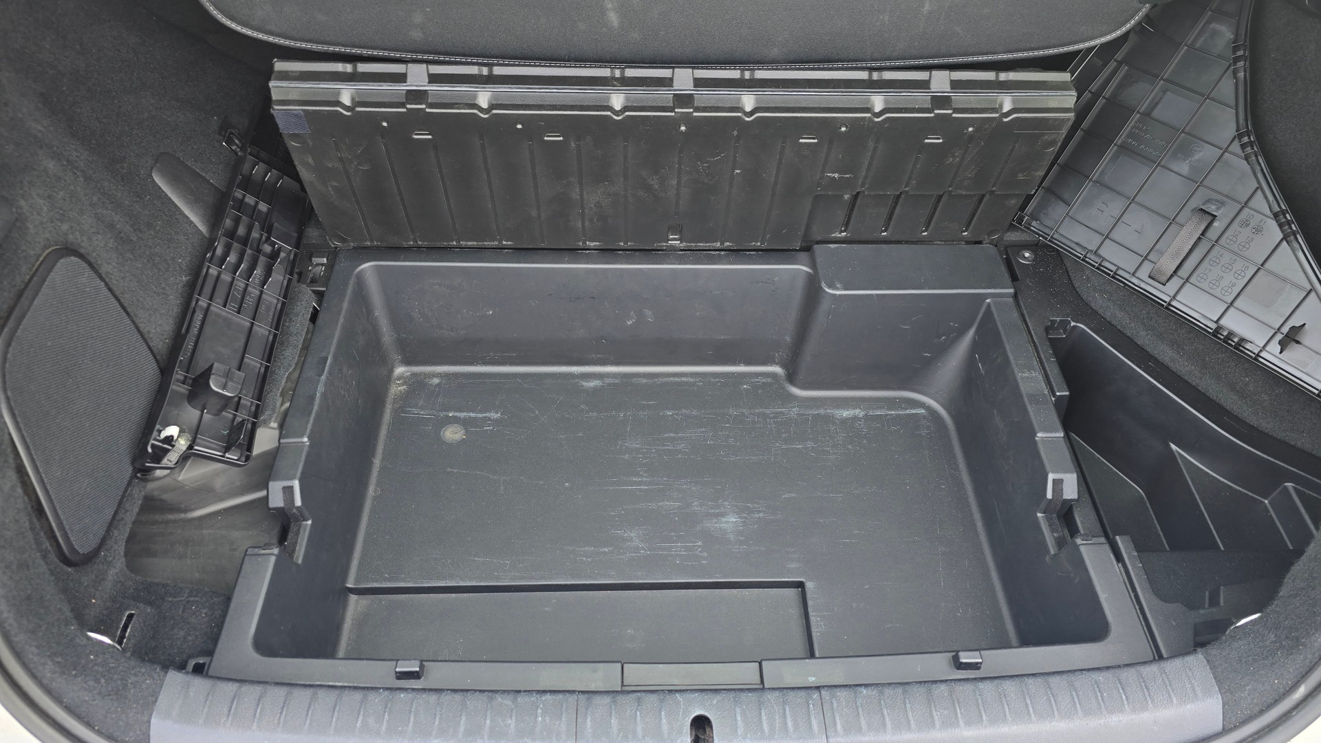 LEXUS CT 200h 1.8 excellence CVT-image-9