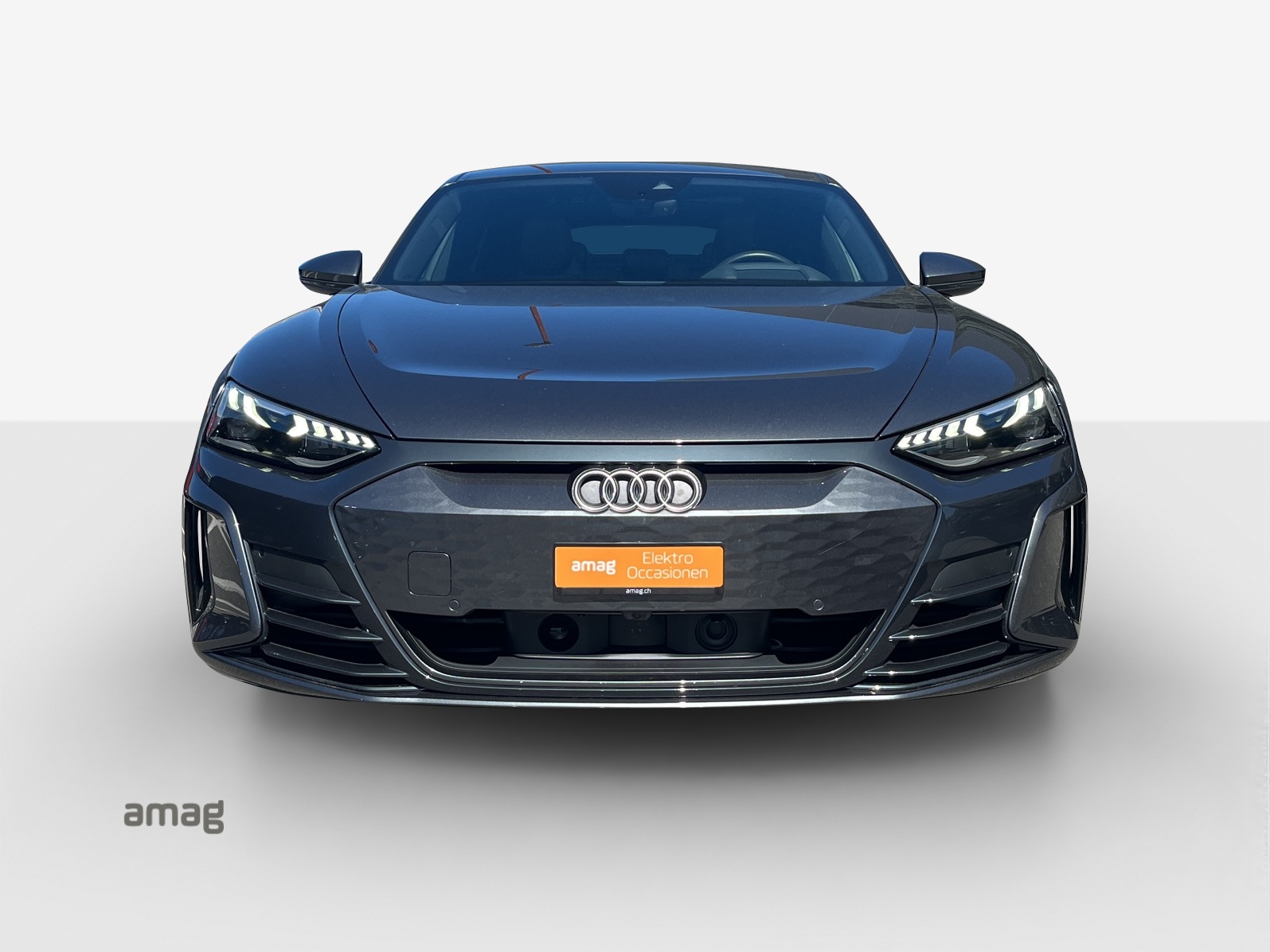 AUDI e-tron GT quattro-image-7