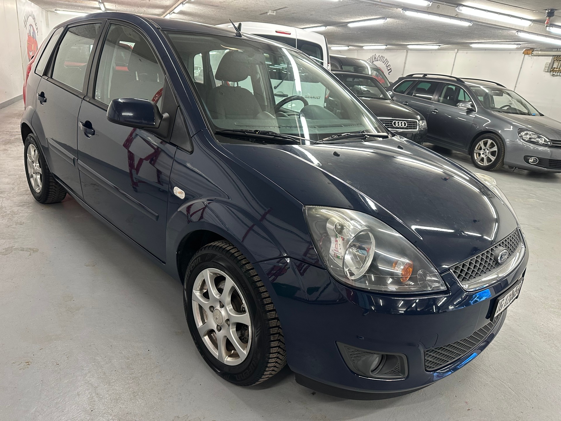 FORD Fiesta 1.4 16V Ambiente-image-2