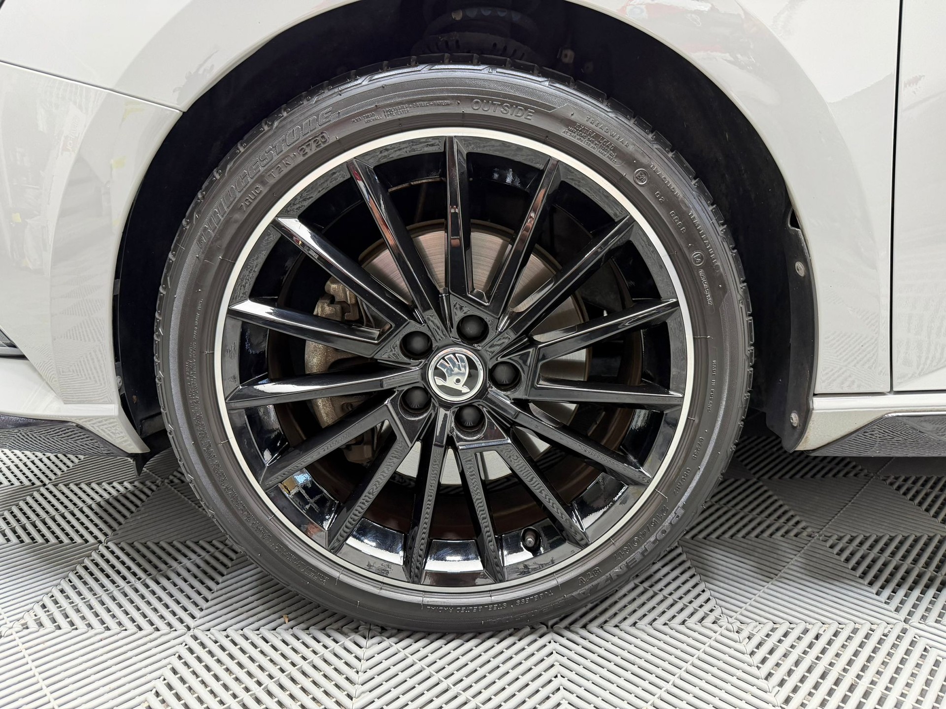SKODA Fabia 1.0 TSI Monte Carlo DSG-image-27