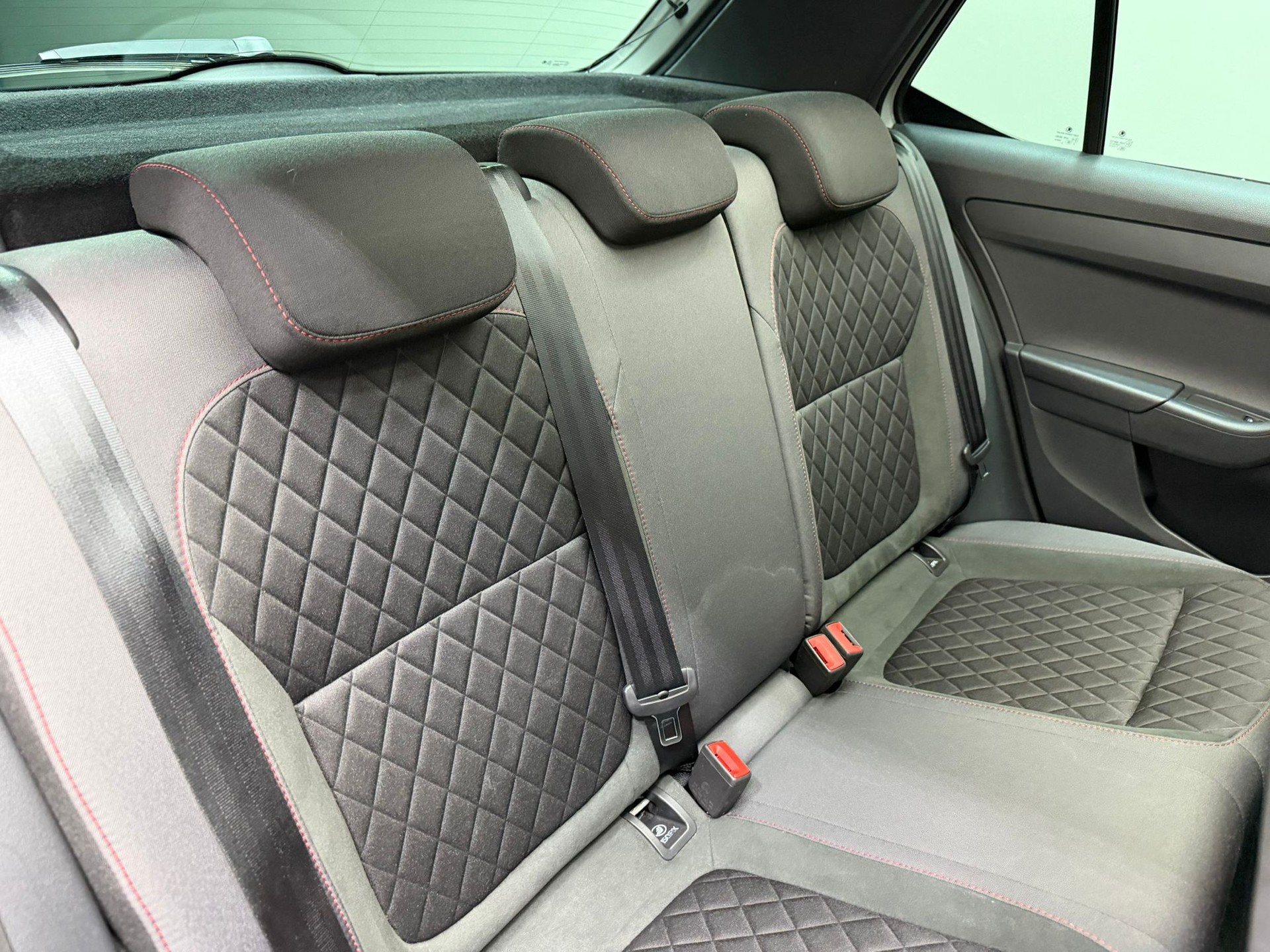 SKODA Fabia 1.0 TSI Monte Carlo DSG-image-12