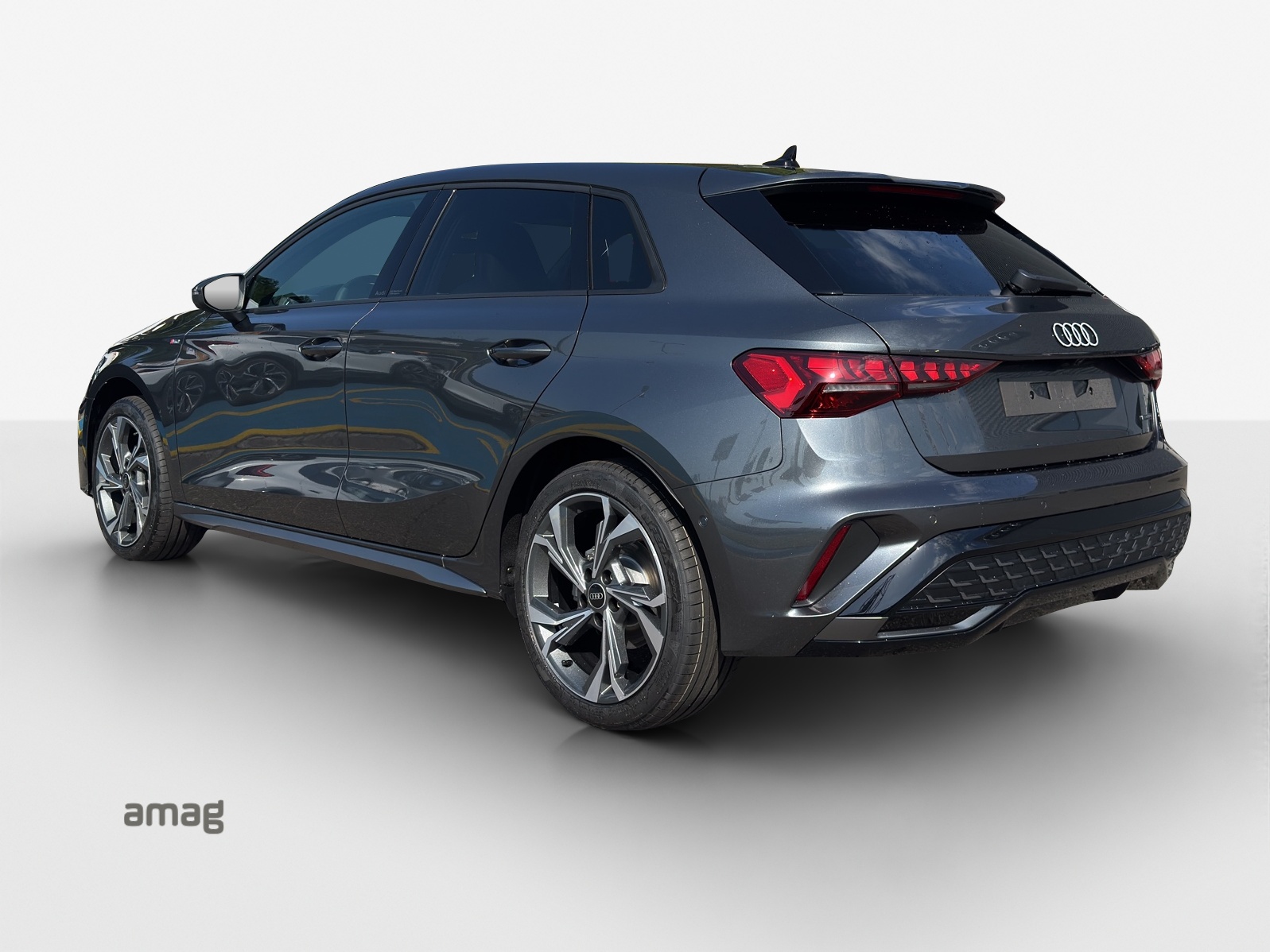 AUDI A3 Sportback TFSI 150 kW quattro S line S tronic-showroom-element-2