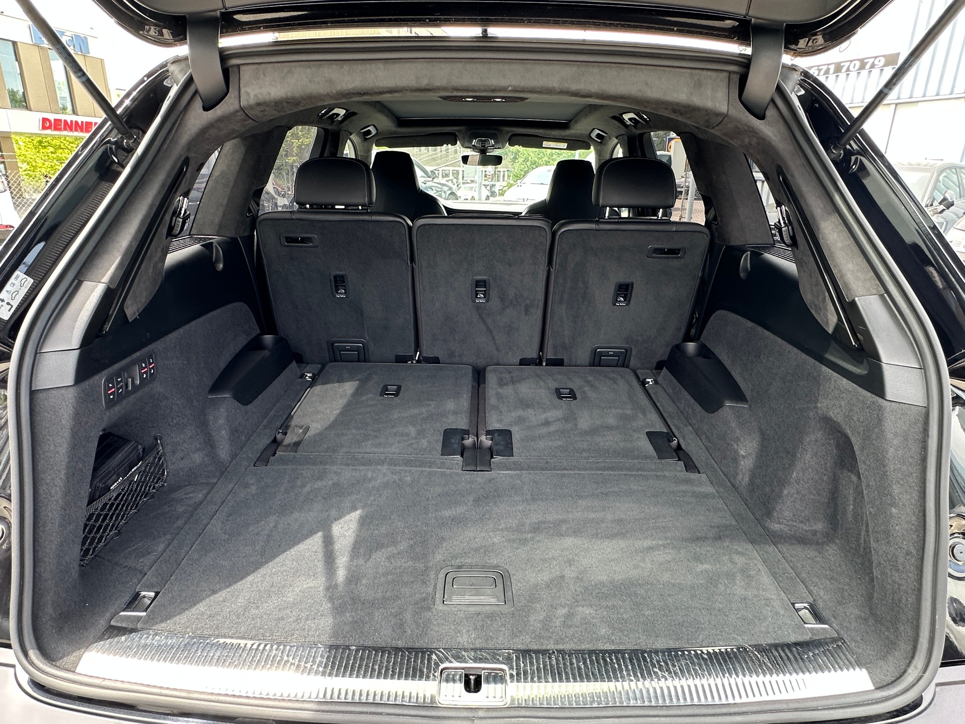AUDI SQ7 4.0 TDI quattro tiptronic-image-14