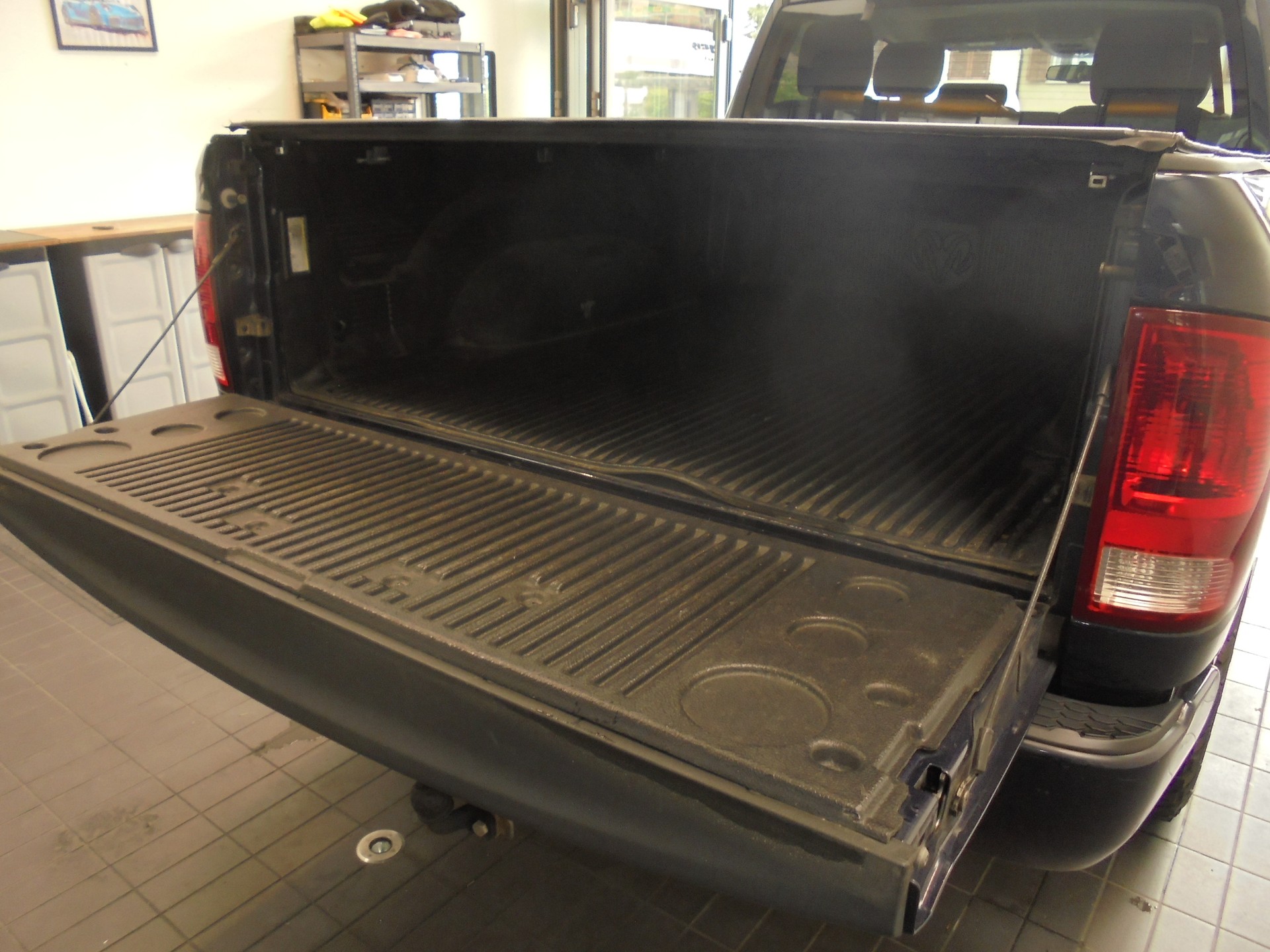 DODGE HEMI V8 5.7 4x4-image-9