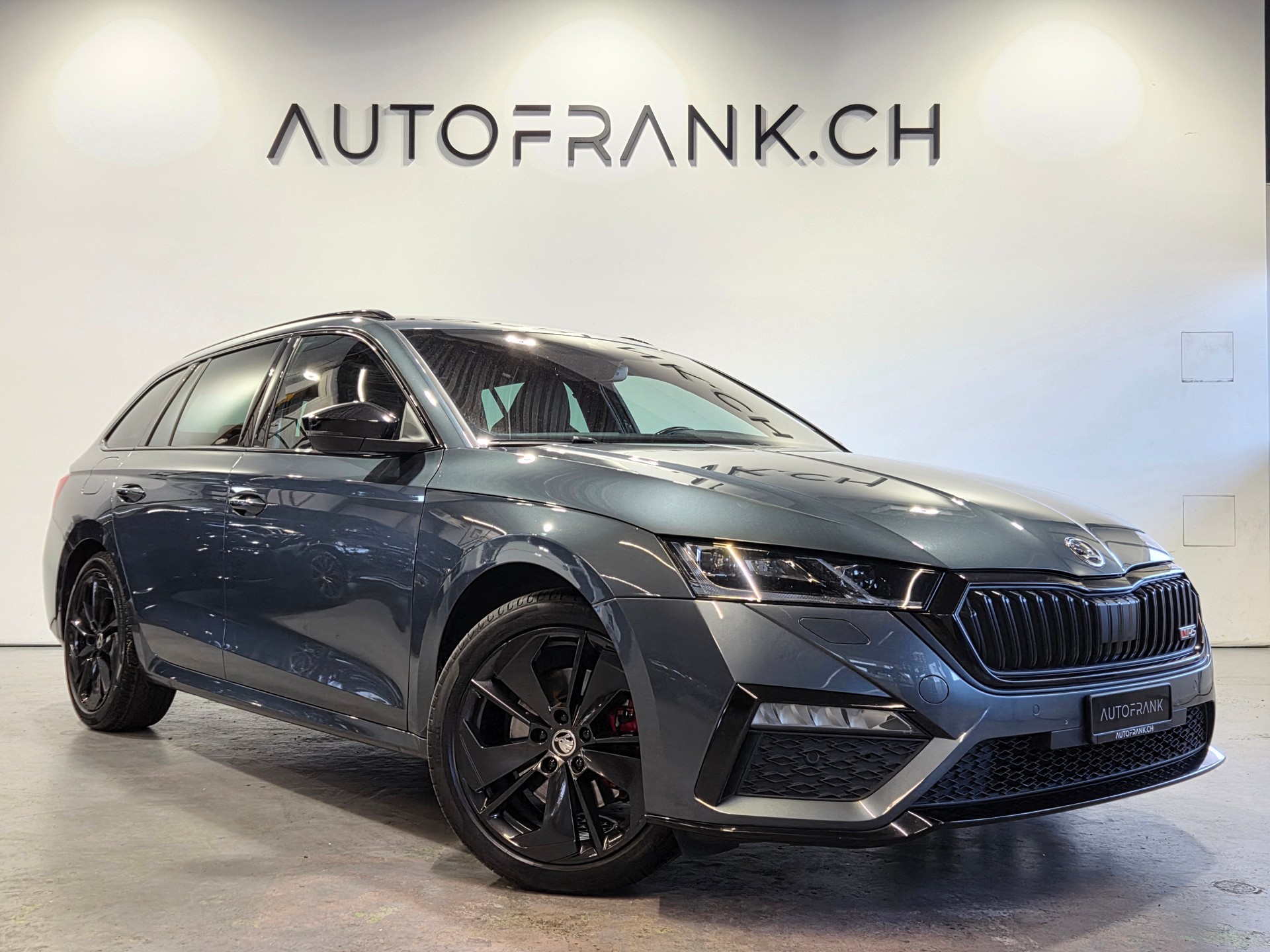SKODA Octavia Combi 2.0 TDI RS 4x4 DSG-image-0