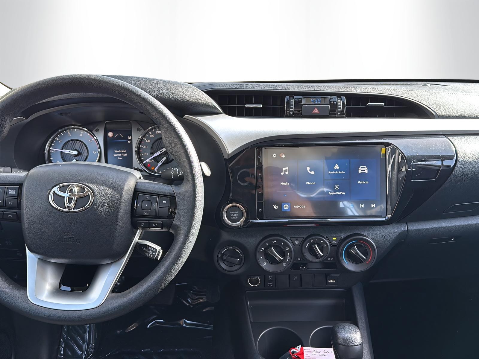 TOYOTA Hilux Double Cab.-Pick-up 2.4 D-4D 150 Style-image-7