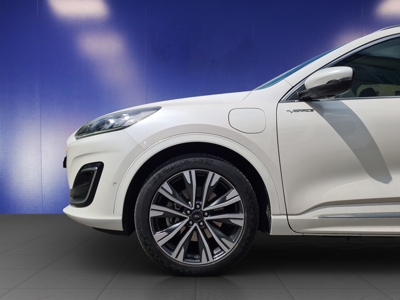 FORD Kuga 2.5i PHEV Plug-in-HYBRID 225 PS VIGNALE AUTOMAT-image-13