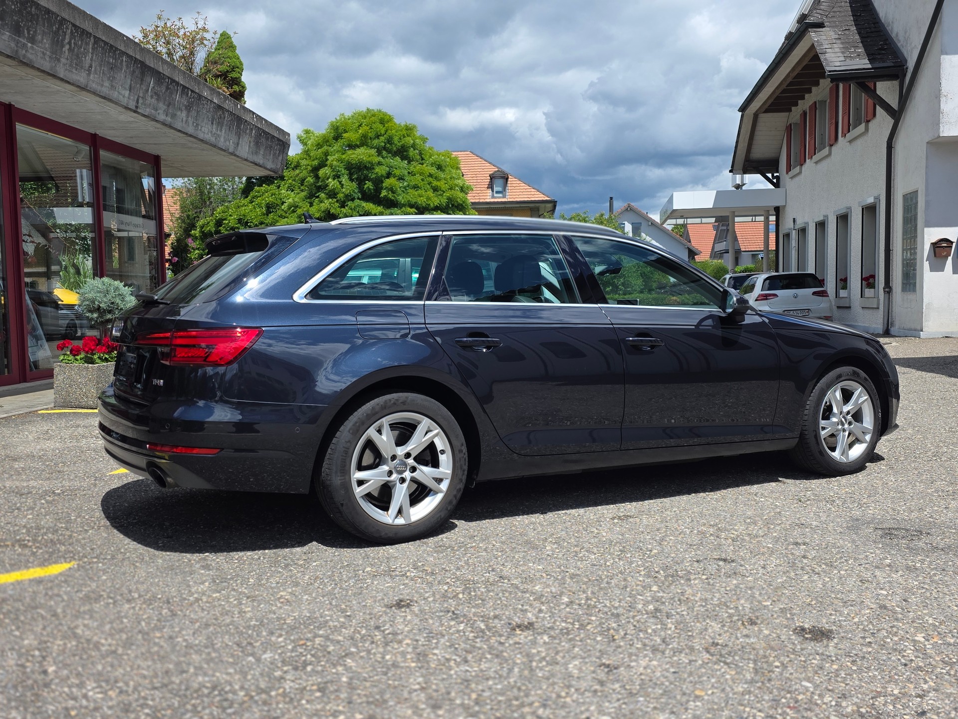 AUDI 2.0 TFSI 190 ultra S-Tronic-image-3