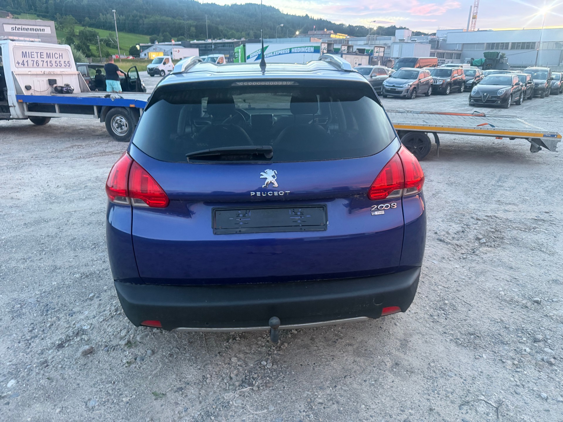 PEUGEOT 2008 1.2 PureTech Allure-image-2