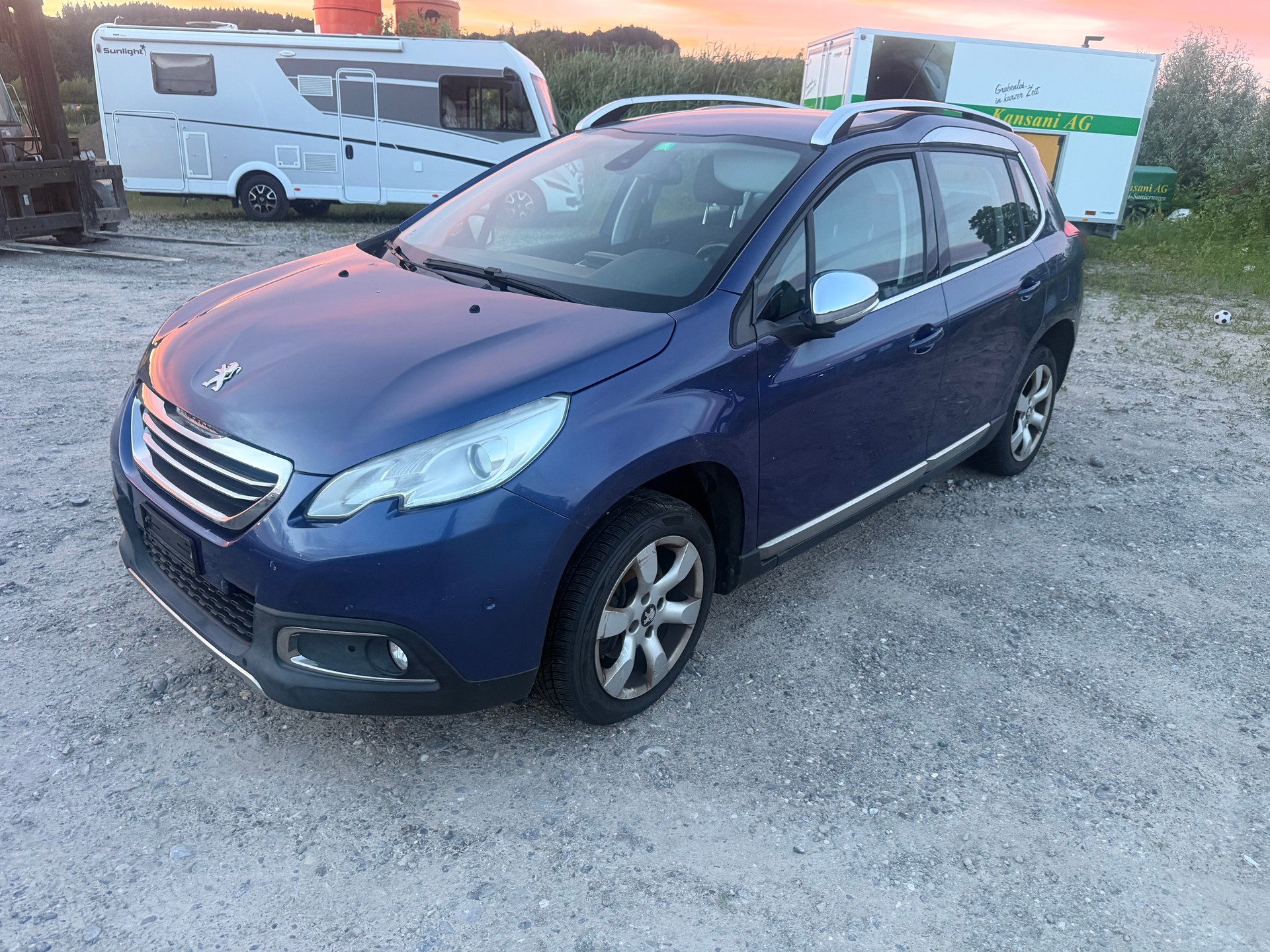 PEUGEOT 2008 1.2 PureTech Allure-image-0