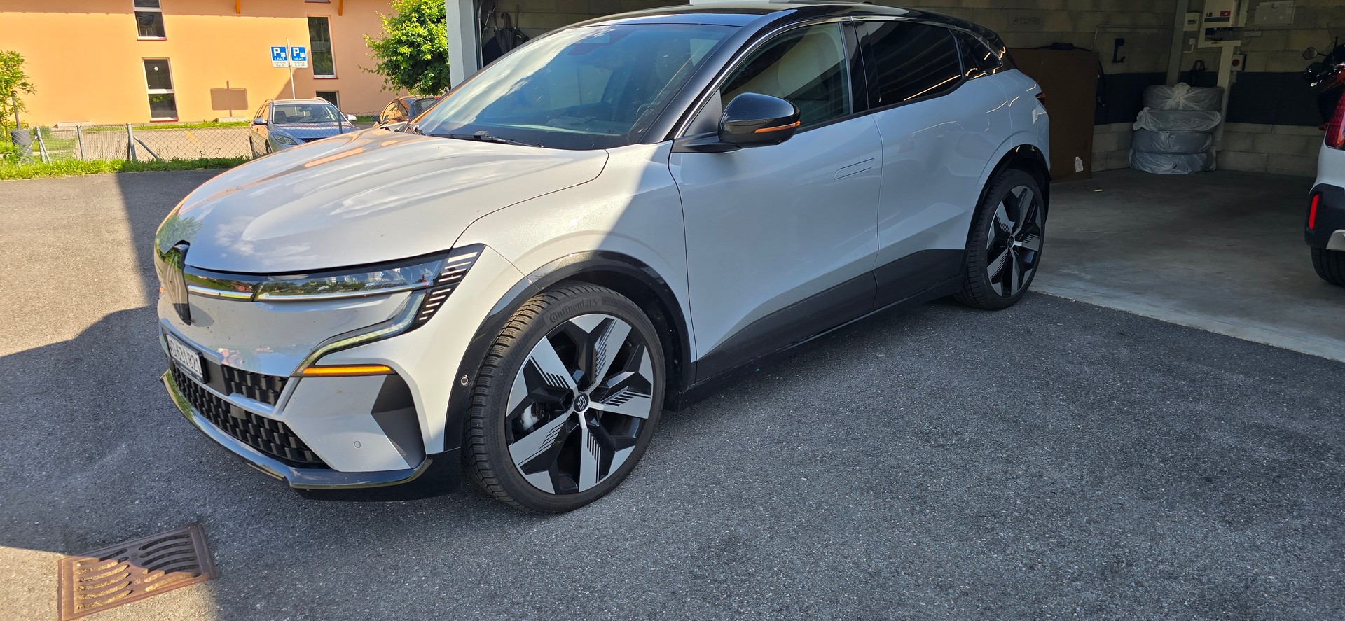 RENAULT E-TECH EV60 Techno-image-4