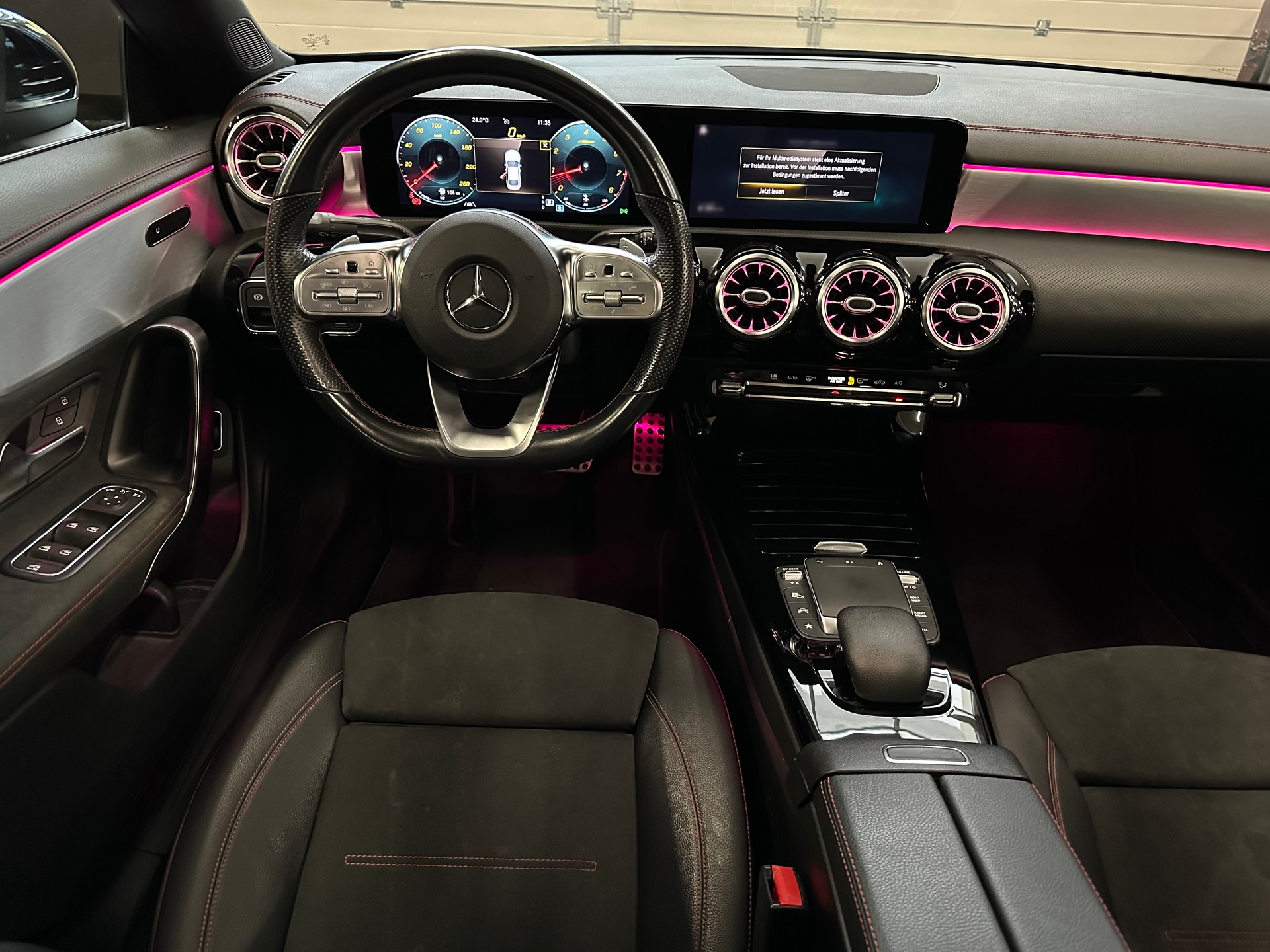 MERCEDES-BENZ CLA 220 AMG Line 7G-DCT 4Matic-image-10