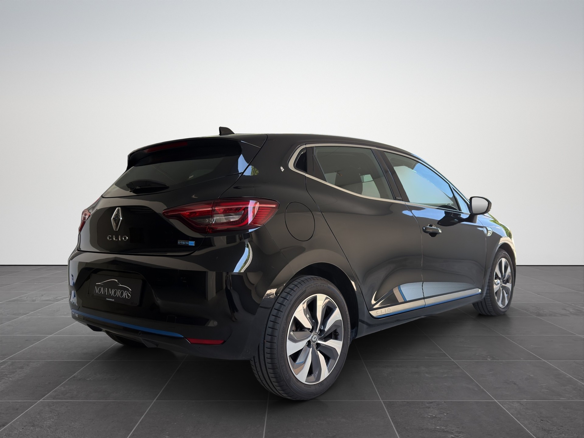 RENAULT Clio 1.6 E-Tech Edition One-image-5