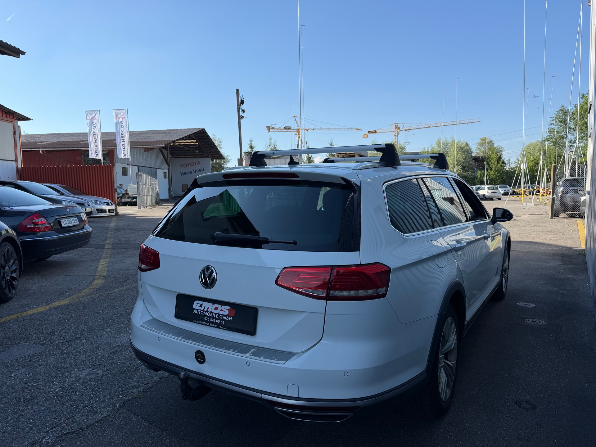 VW Passat Alltrack 2.0 TDI BMT 4Motion DSG-image-4
