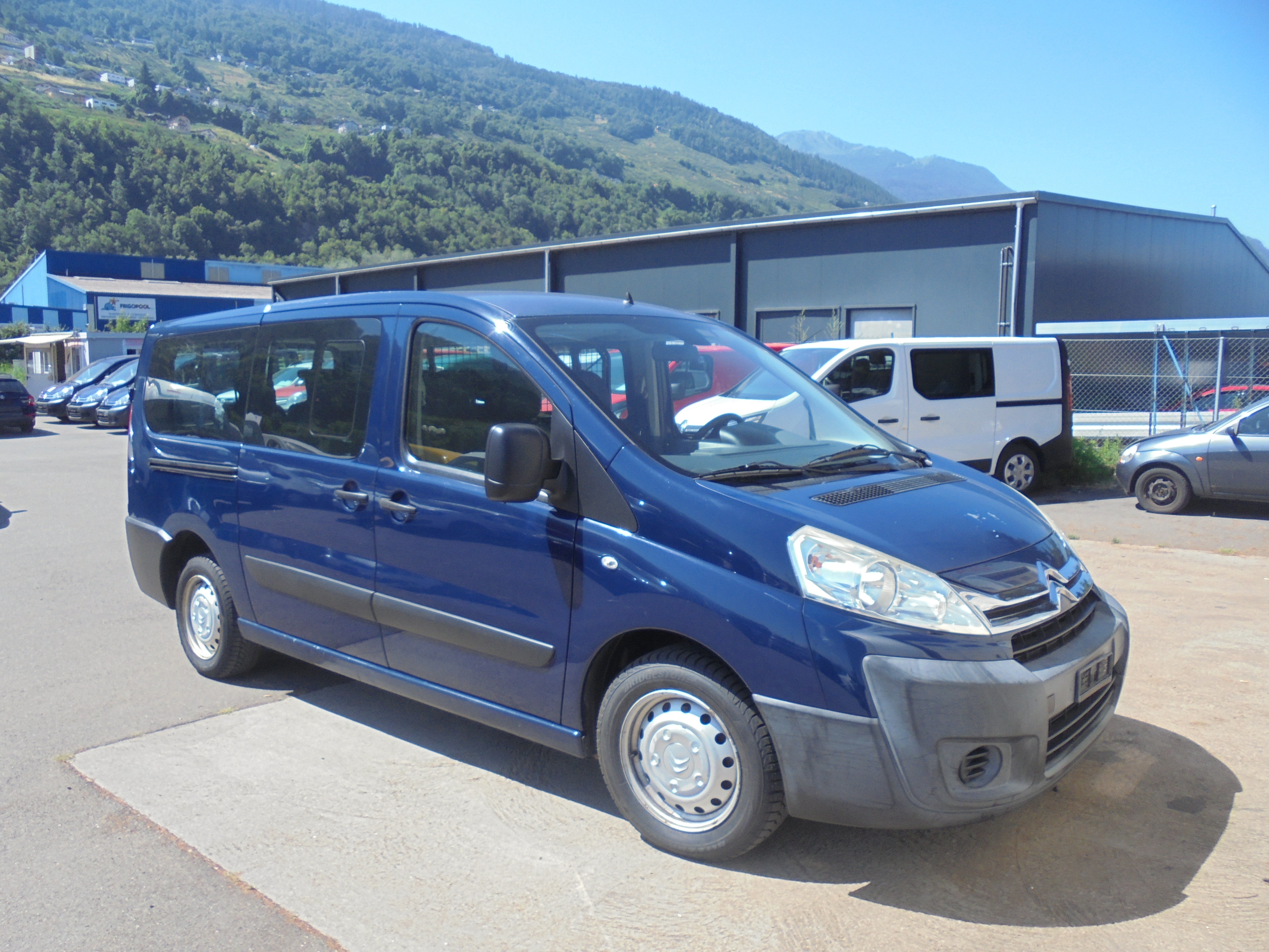 Car photo