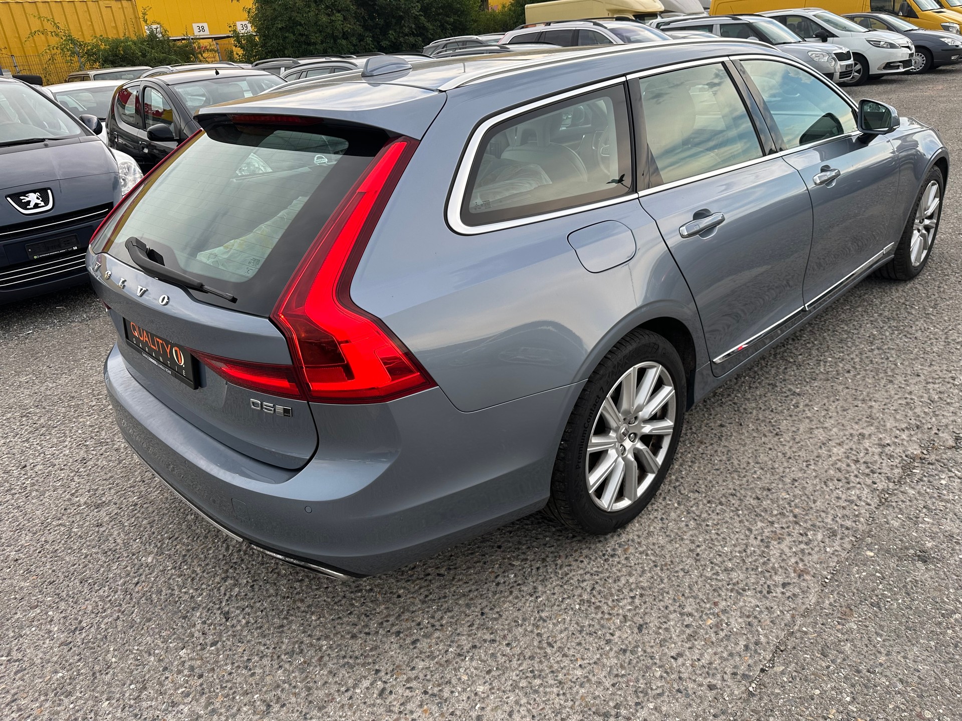 VOLVO V90 D5 AWD Inscription Geartronic Powerpulse-image-4