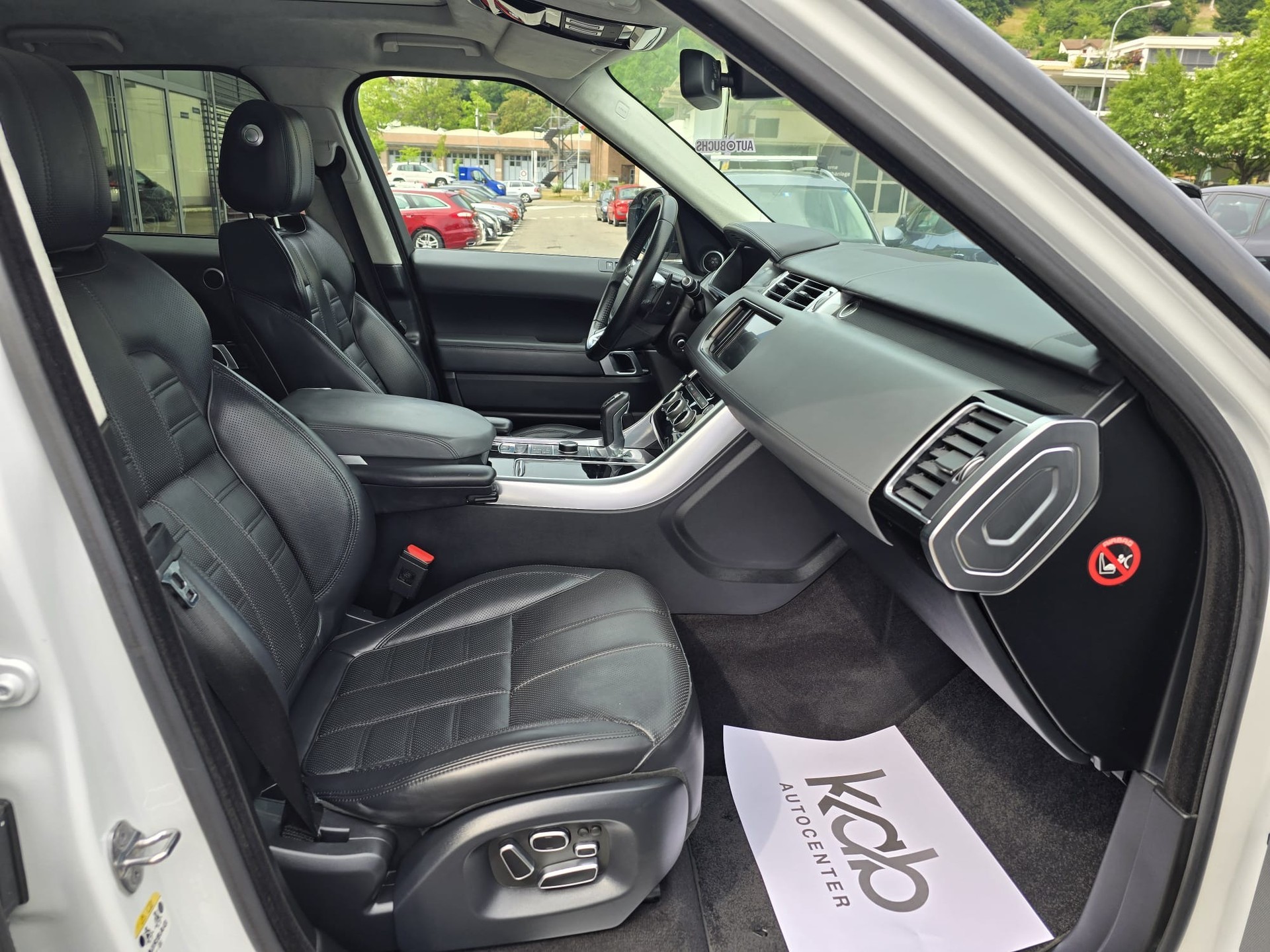 LAND ROVER Range Rover Sport 3.0 SDV6 SE Automatic-image-16