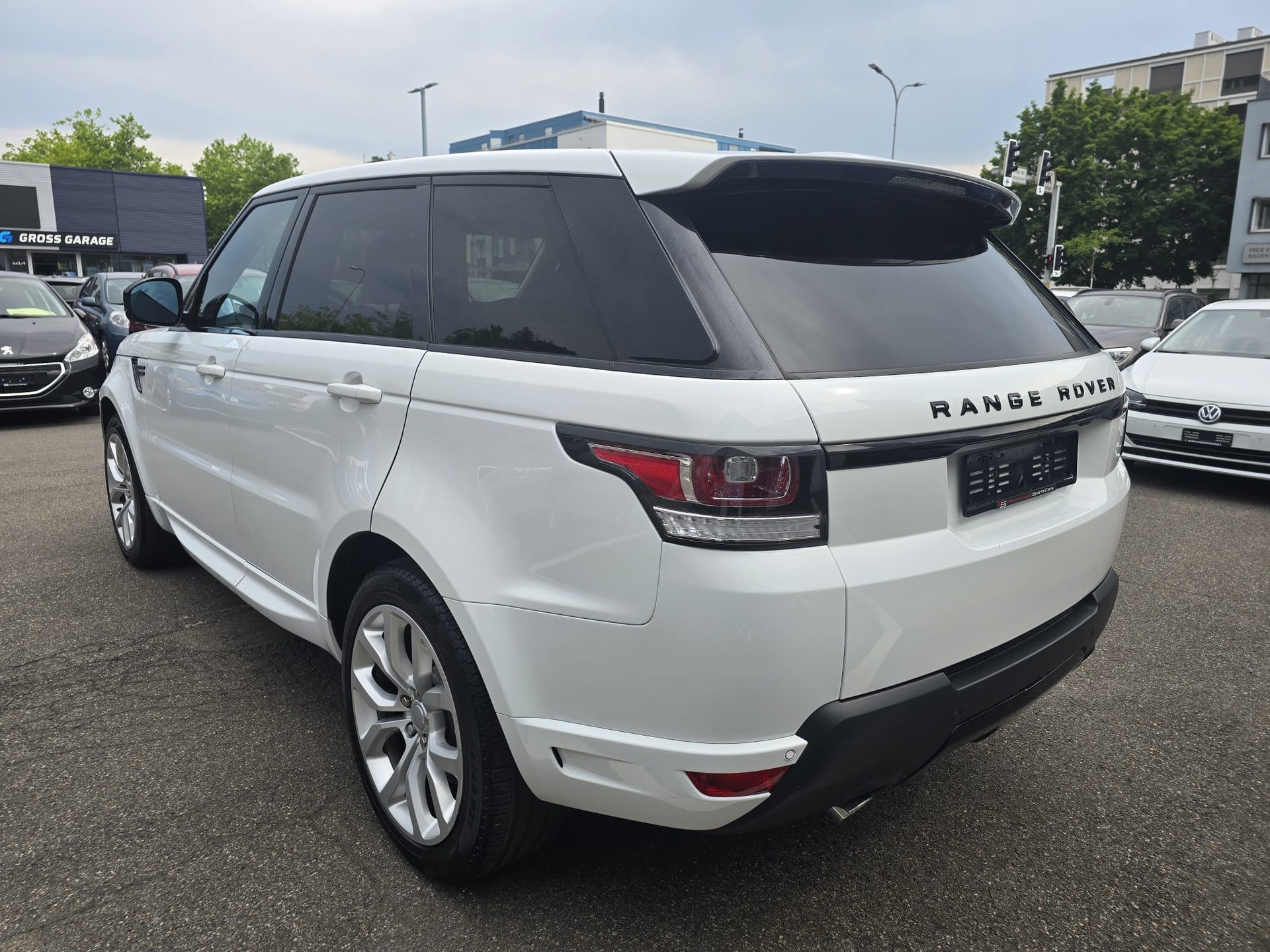 LAND ROVER Range Rover Sport 3.0 SDV6 SE Automatic-image-5