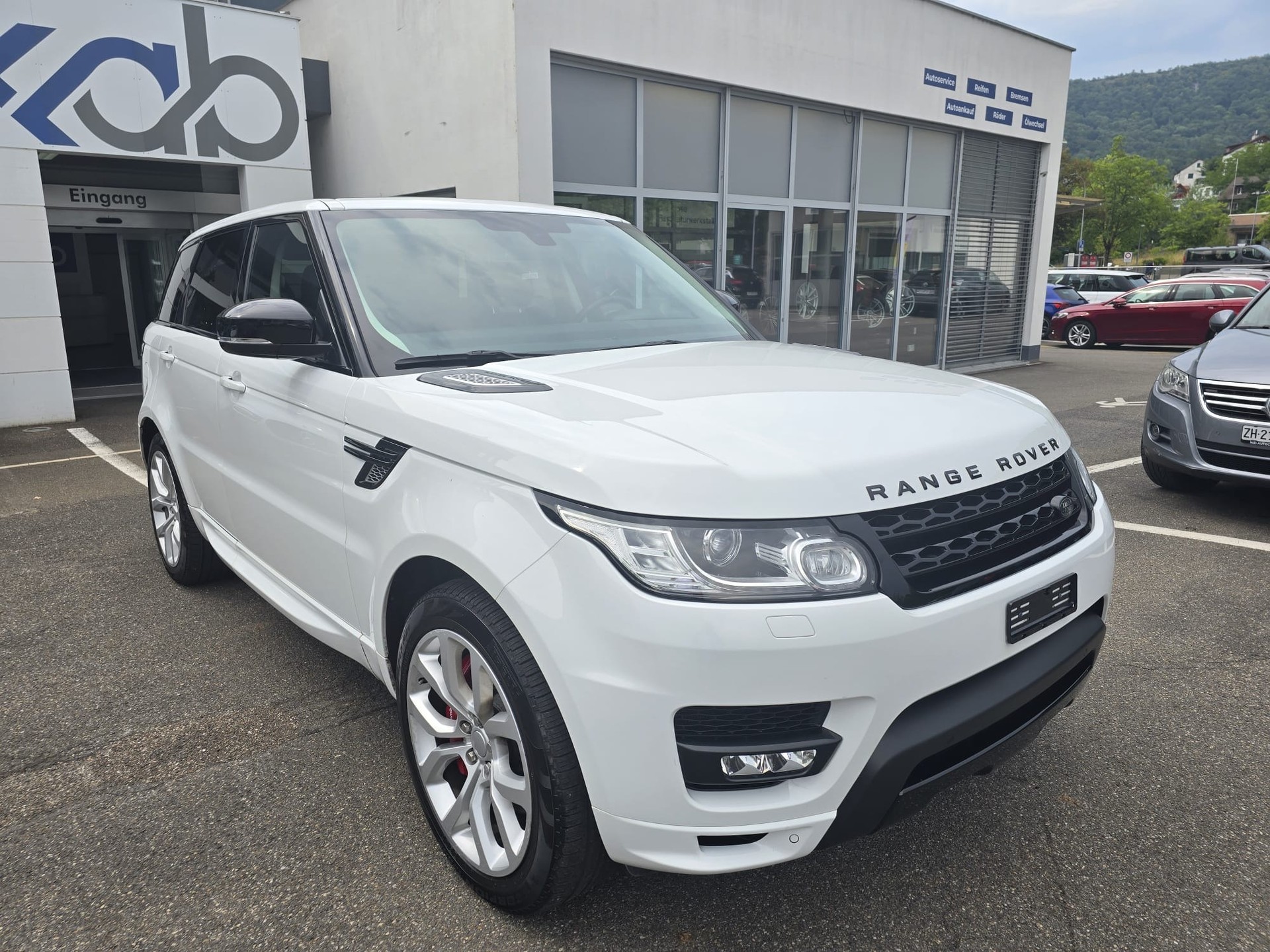 LAND ROVER Range Rover Sport 3.0 SDV6 SE Automatic-image-2