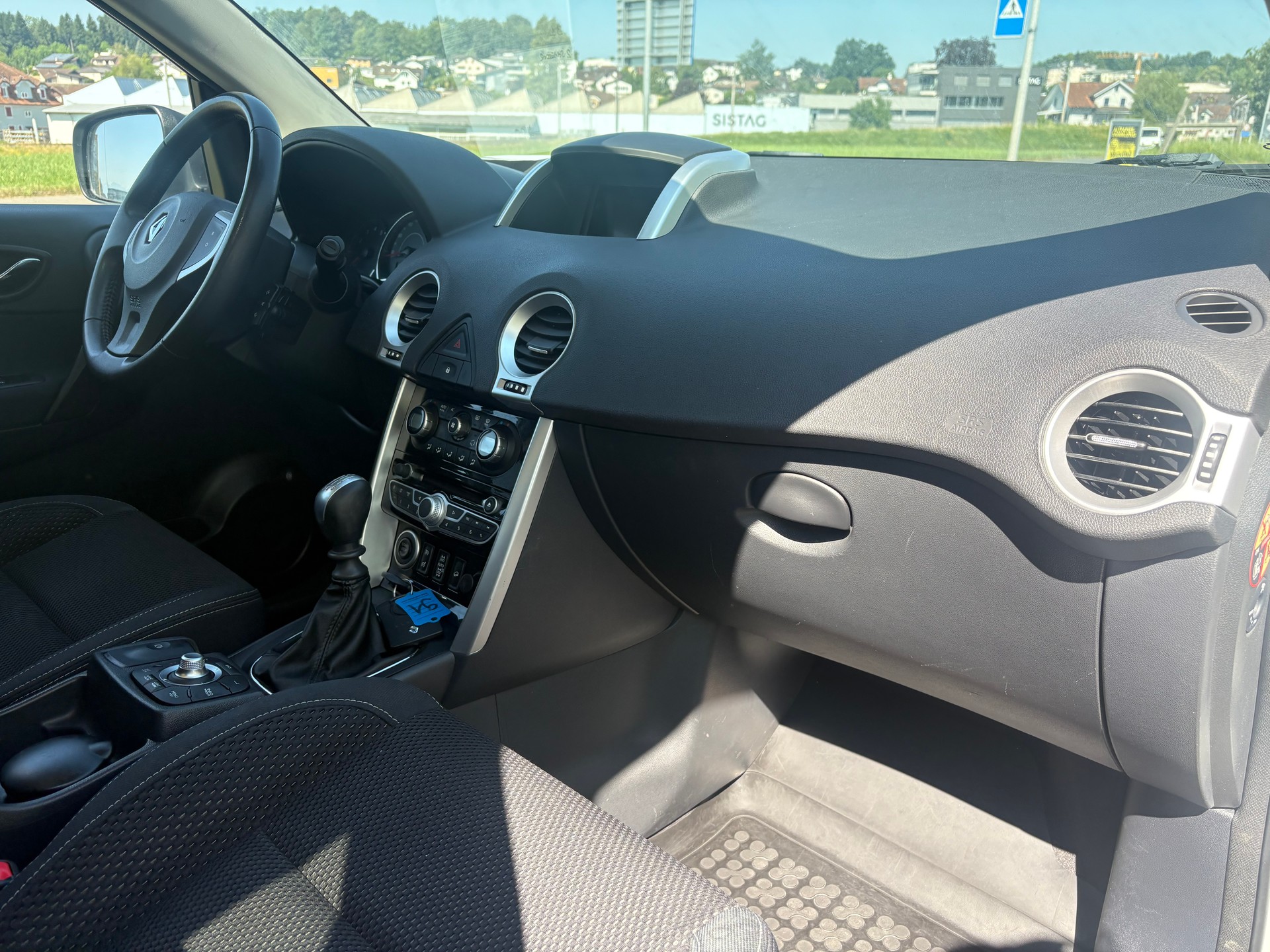 RENAULT Koleos 2.0 dCi Dynamique 4x4-image-12