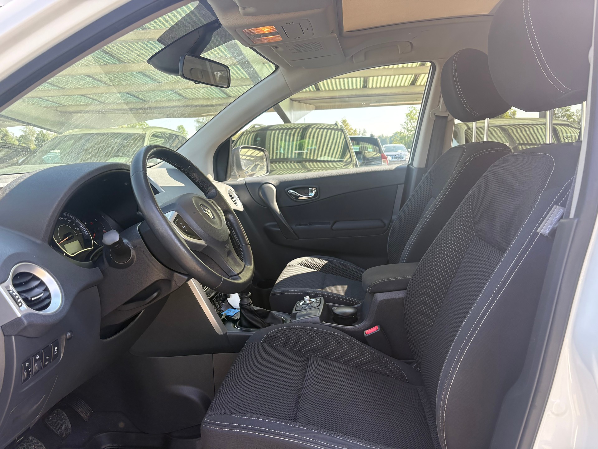 RENAULT Koleos 2.0 dCi Dynamique 4x4-image-7