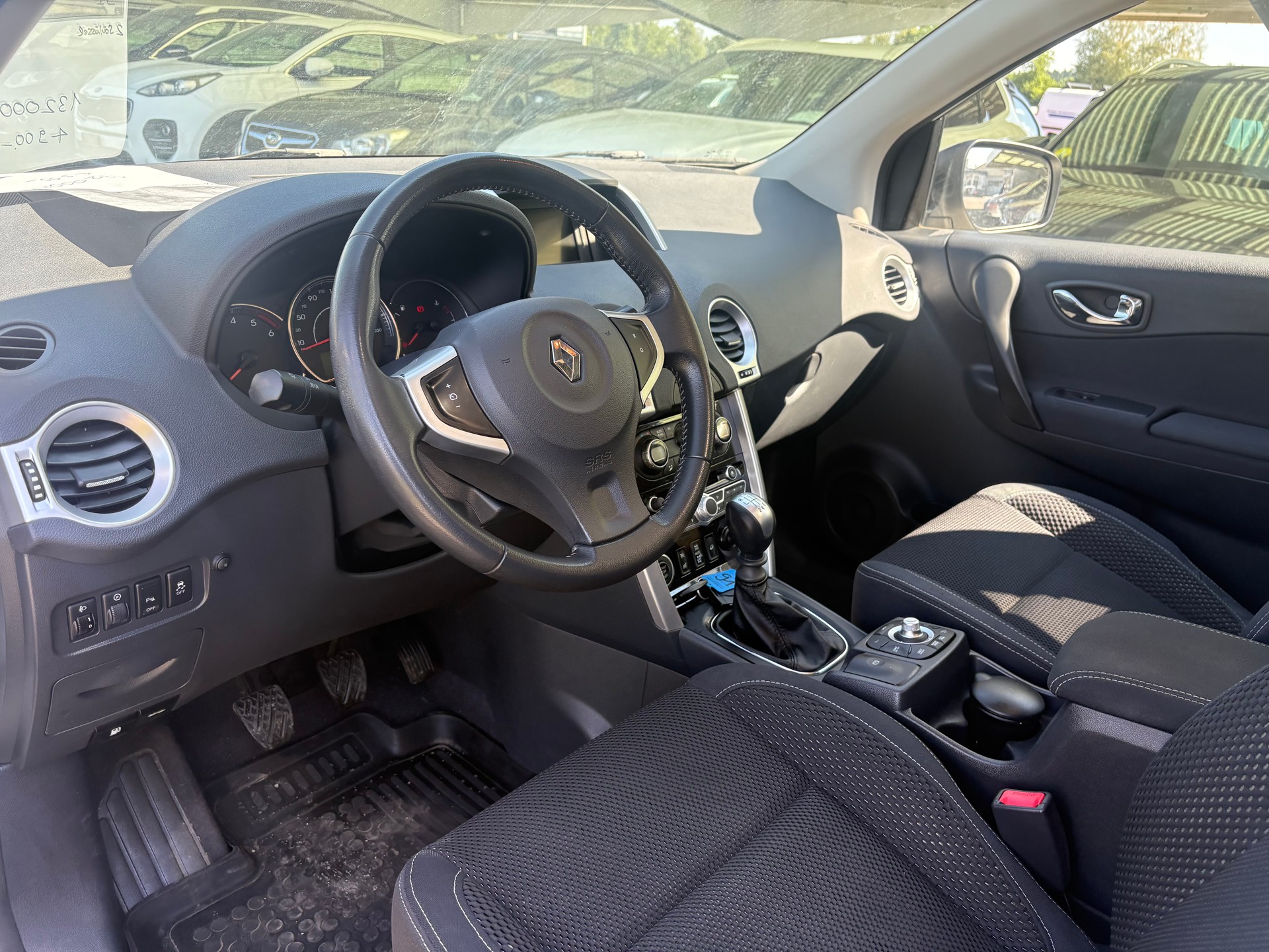 RENAULT Koleos 2.0 dCi Dynamique 4x4-image-6