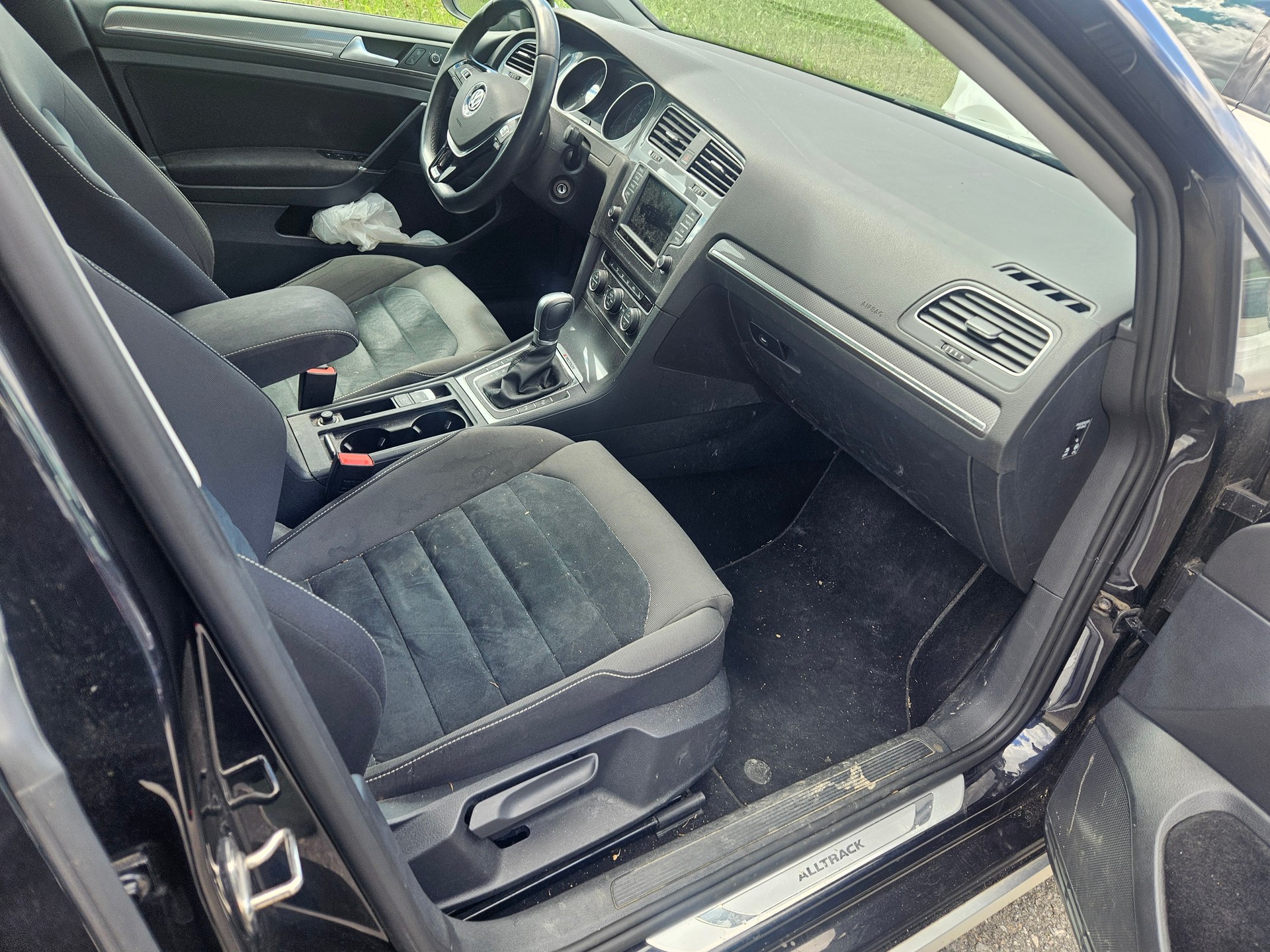 VW Golf 1.8 TSI Alltrack 4Motion-image-6