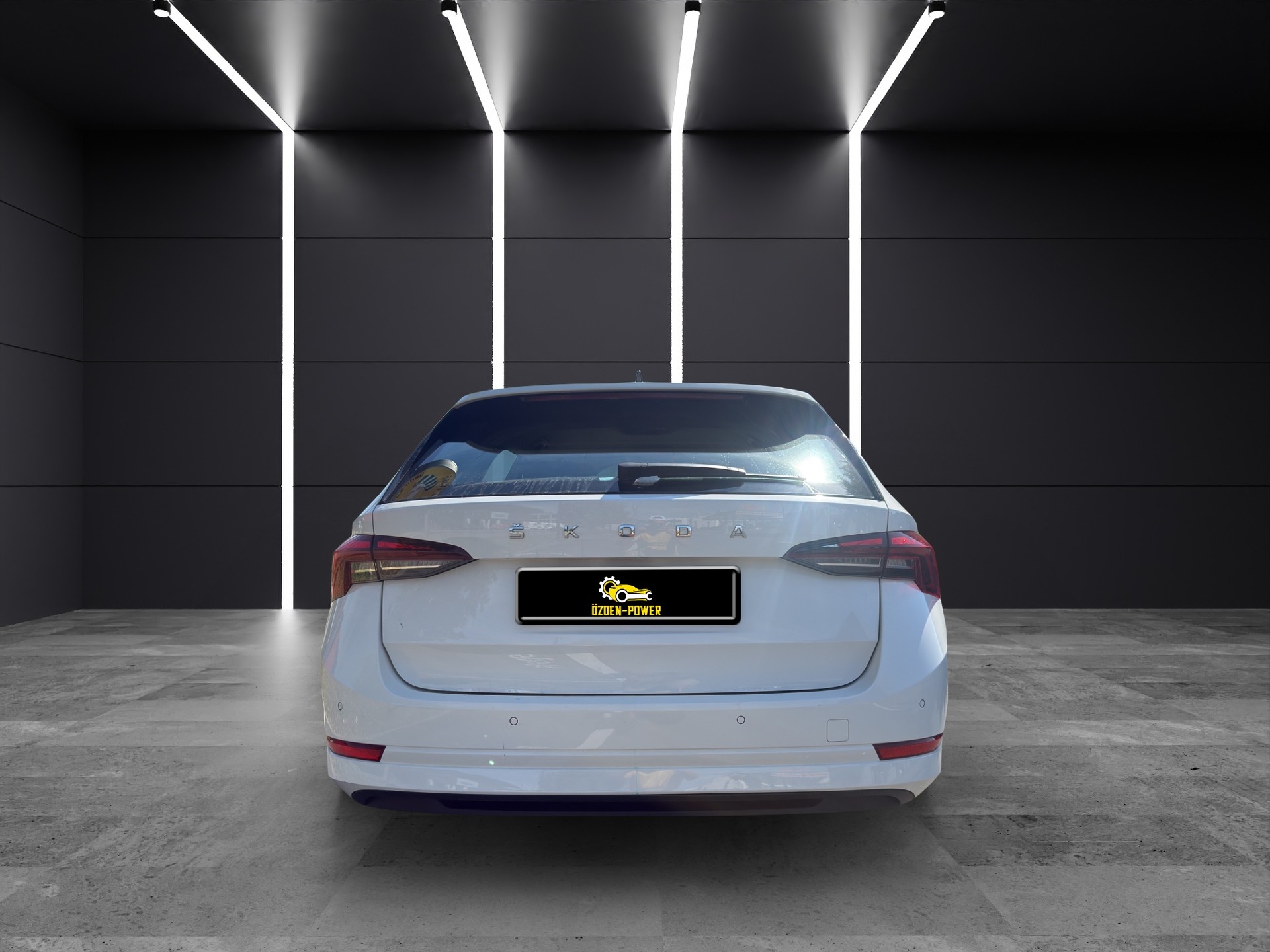 SKODA Octavia Combi 2.0 TDI DSG Style-image-7