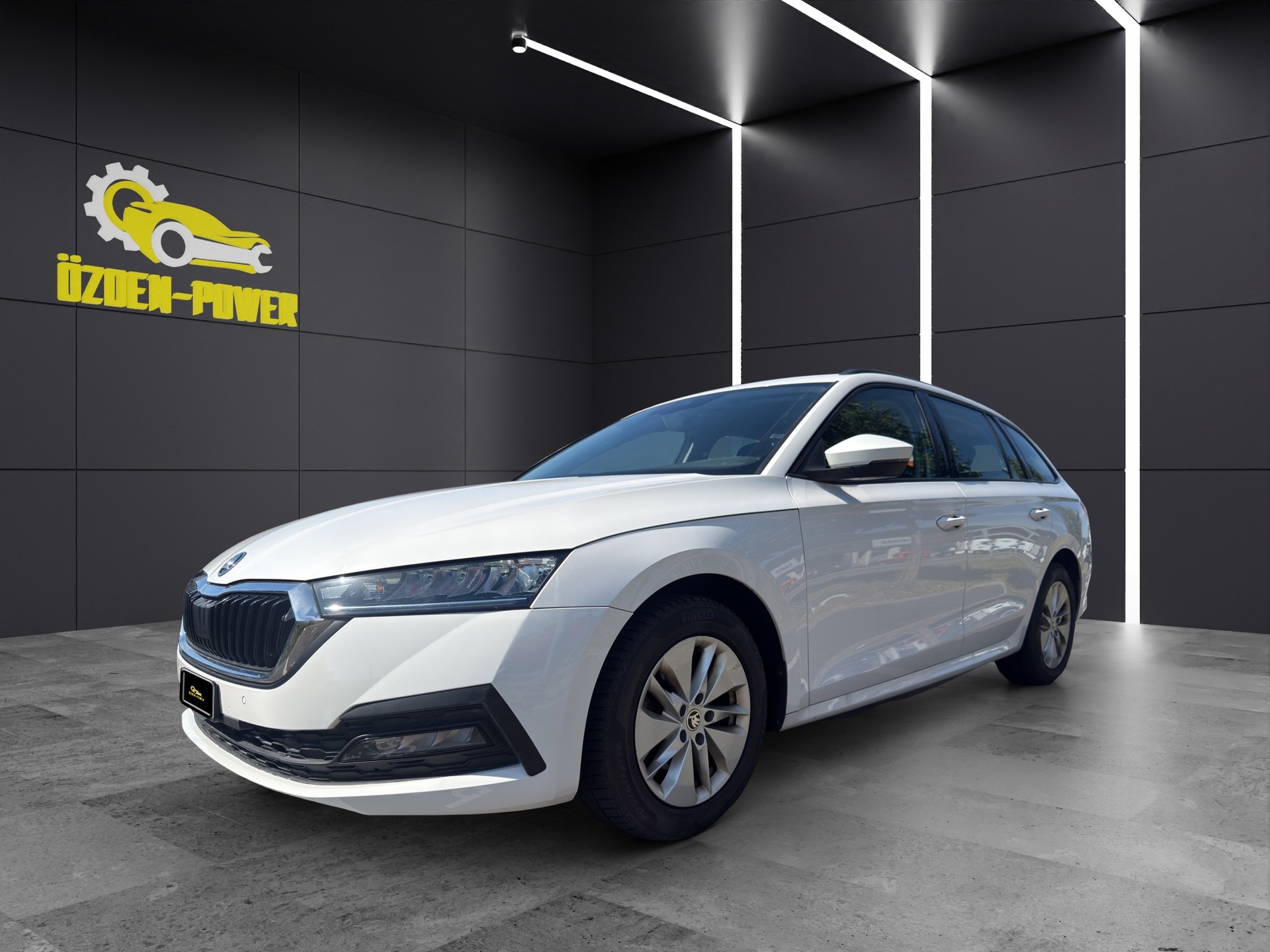 SKODA Octavia Combi 2.0 TDI DSG Style-image-0