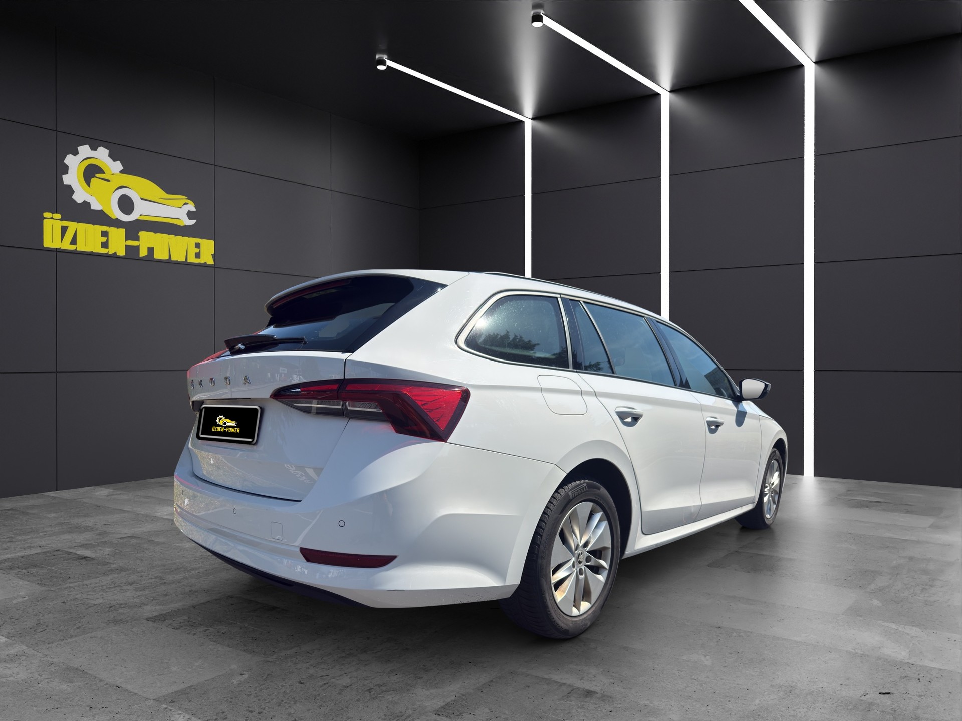 SKODA Octavia Combi 2.0 TDI DSG Style-image-4
