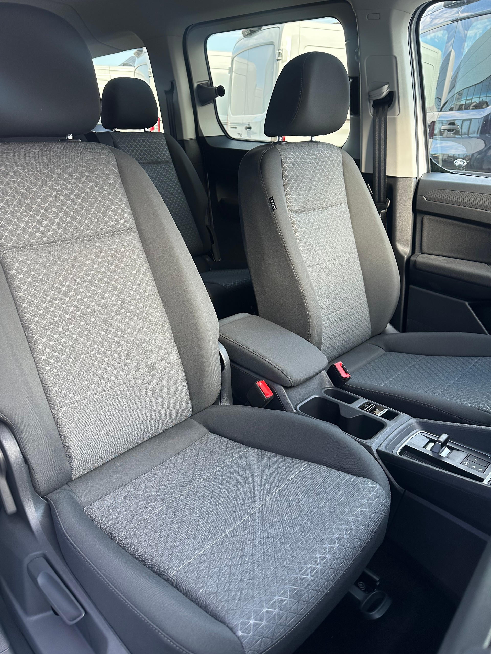 FORD TOURNEO CONNECT Grand 2.0 EcoB Titanium/122CV/Aut.-image-14
