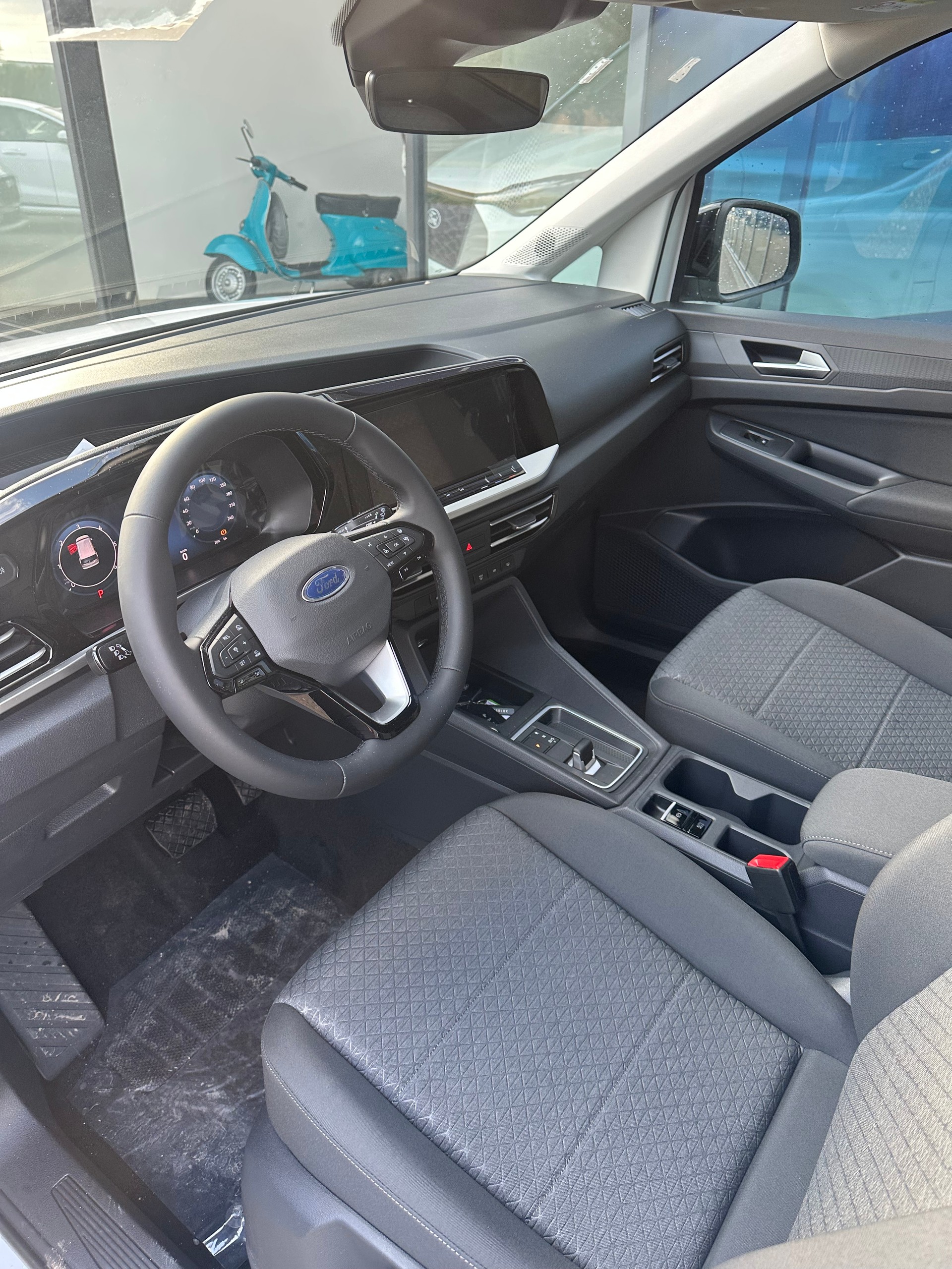 FORD TOURNEO CONNECT Grand 2.0 EcoB Titanium/122CV/Aut.-image-9