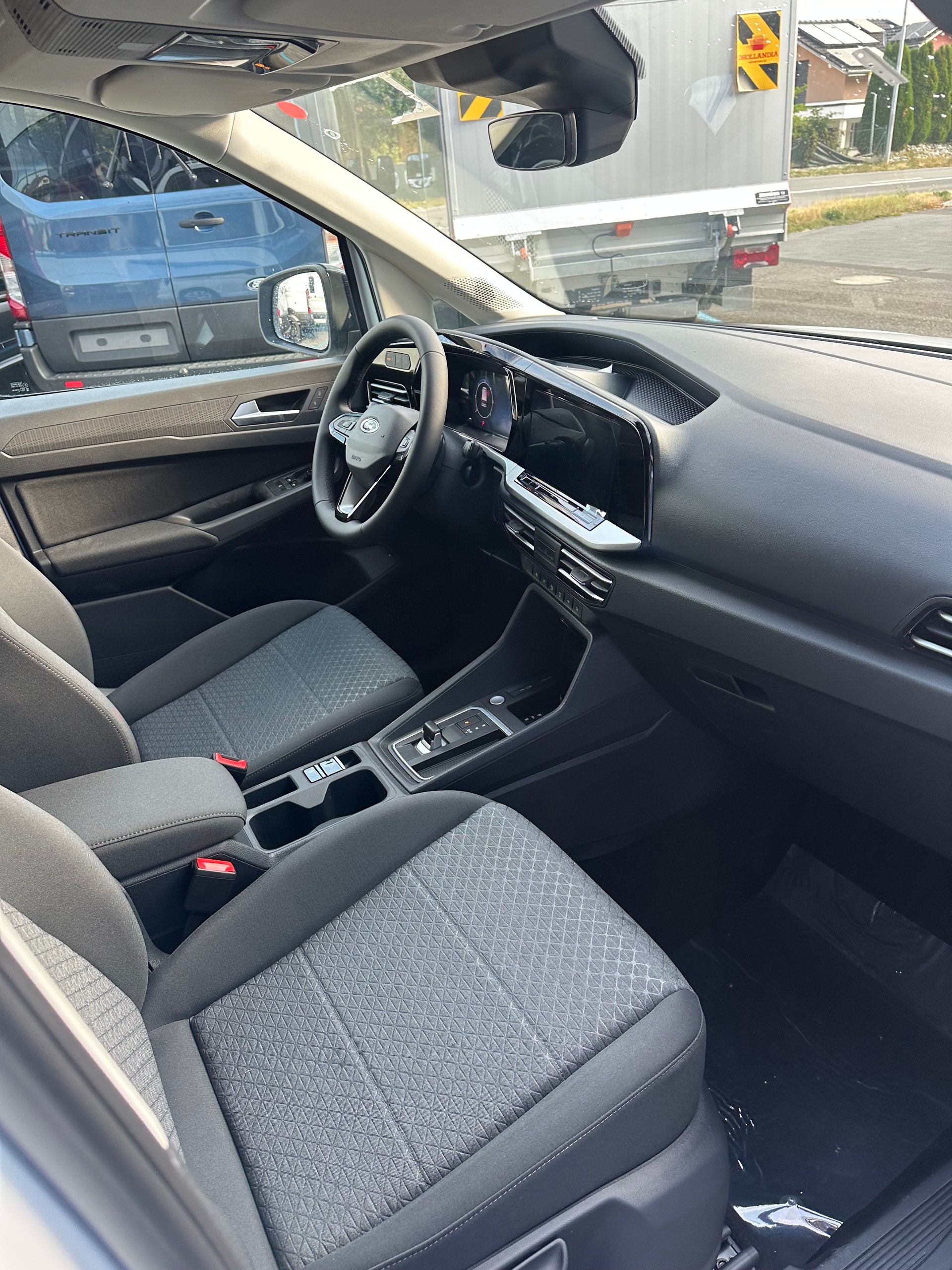 FORD TOURNEO CONNECT Grand 2.0 EcoB Titanium/122CV/Aut.-image-13