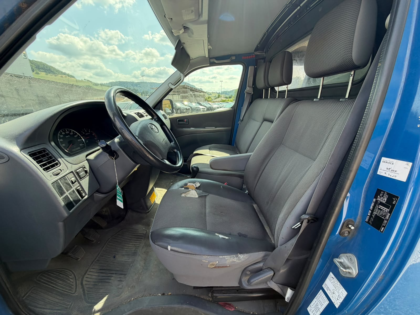 TOYOTA Hiace D-4D Kombi/Werk 4WD-image-12