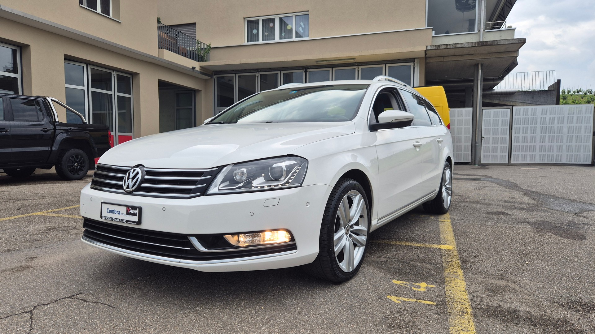 VW Passat Variant 2.0 TDI BMT Highline 4MDSG-image-0