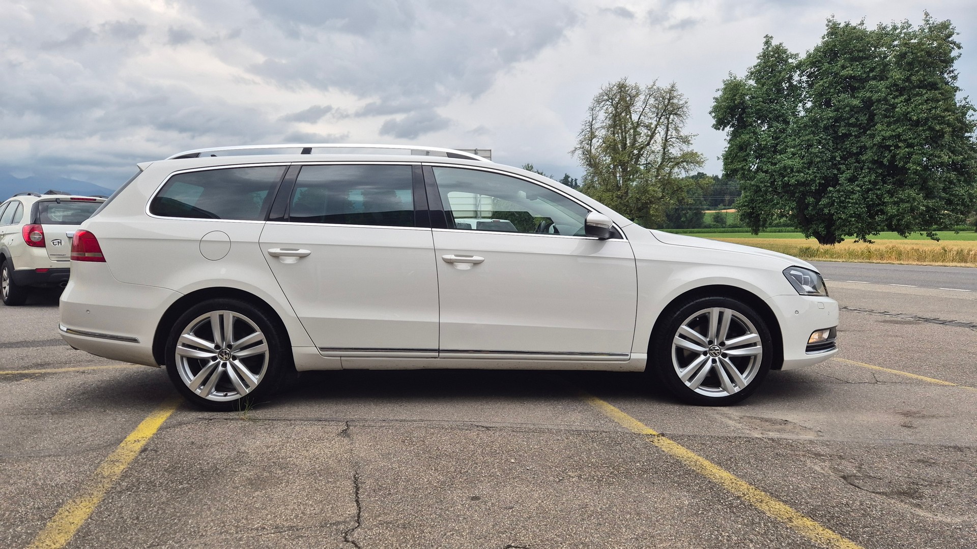 VW Passat Variant 2.0 TDI BMT Highline 4MDSG-image-4