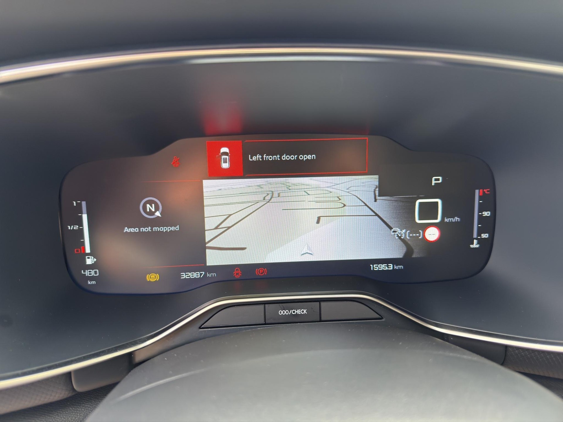 CITROEN C5 Aircross 1.2 Hybrid Swiss Edition-image-3