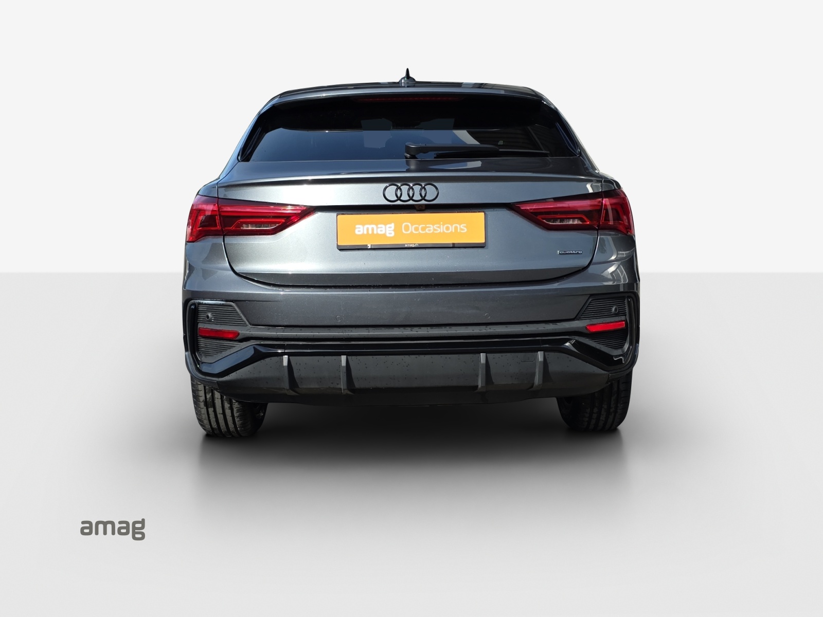 AUDI Q3 Sportback 40 TFSI S line quattro S-tronic-image-3