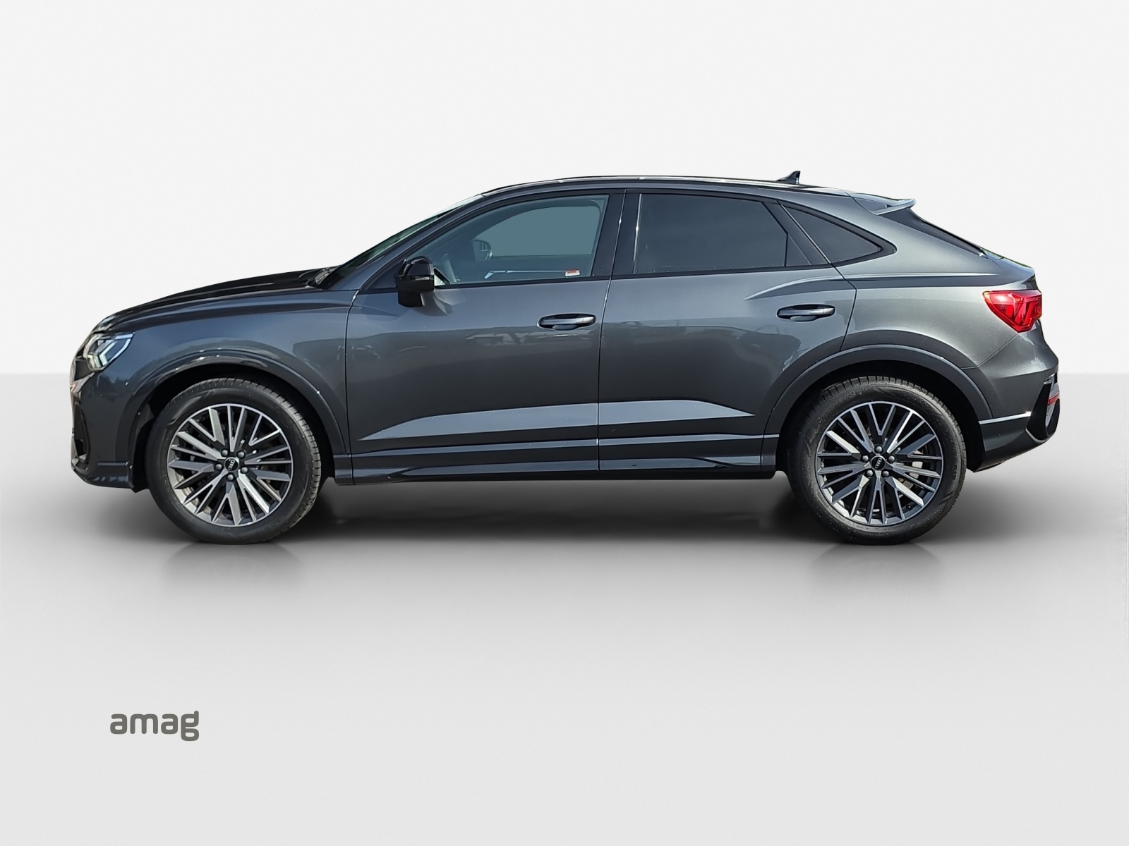AUDI Q3 Sportback 40 TFSI S line quattro S-tronic-image-1