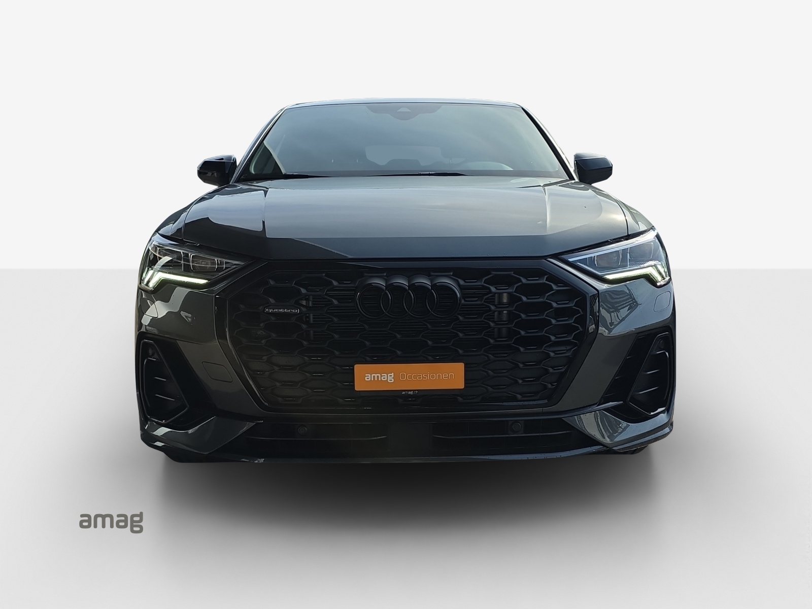 AUDI Q3 Sportback 40 TFSI S line quattro S-tronic-image-6