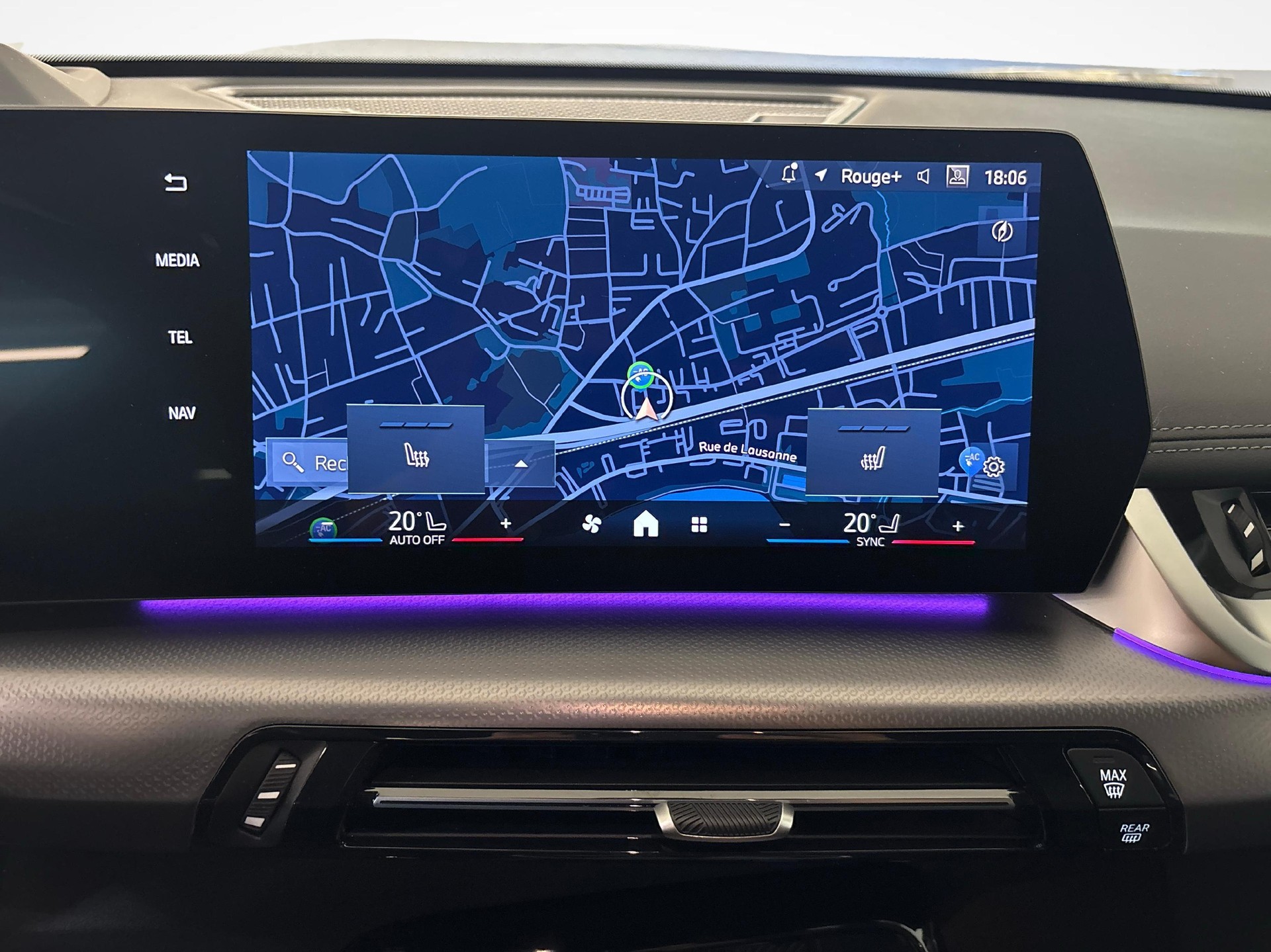 BMW X1 30e xDrive paddles M-Sport-image-15