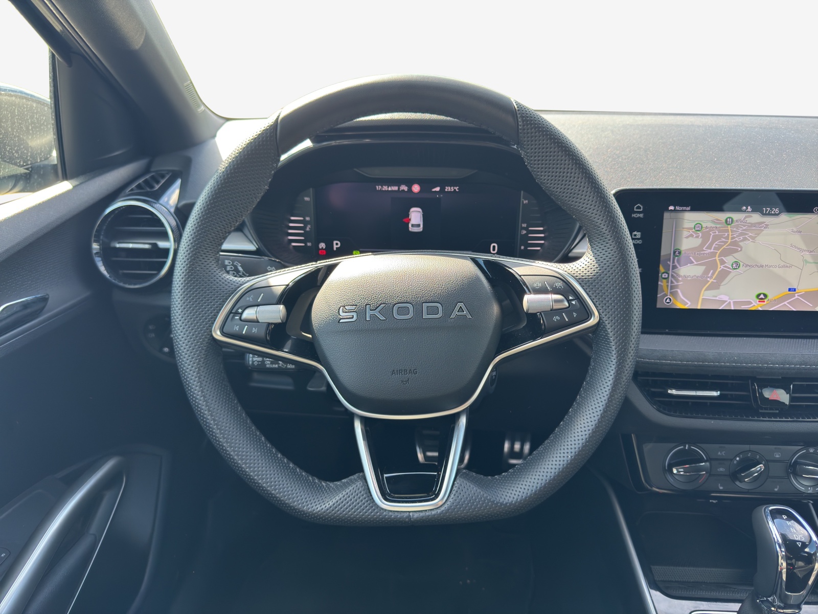 SKODA Fabia 1.0 TSI Selection DSG-image-9