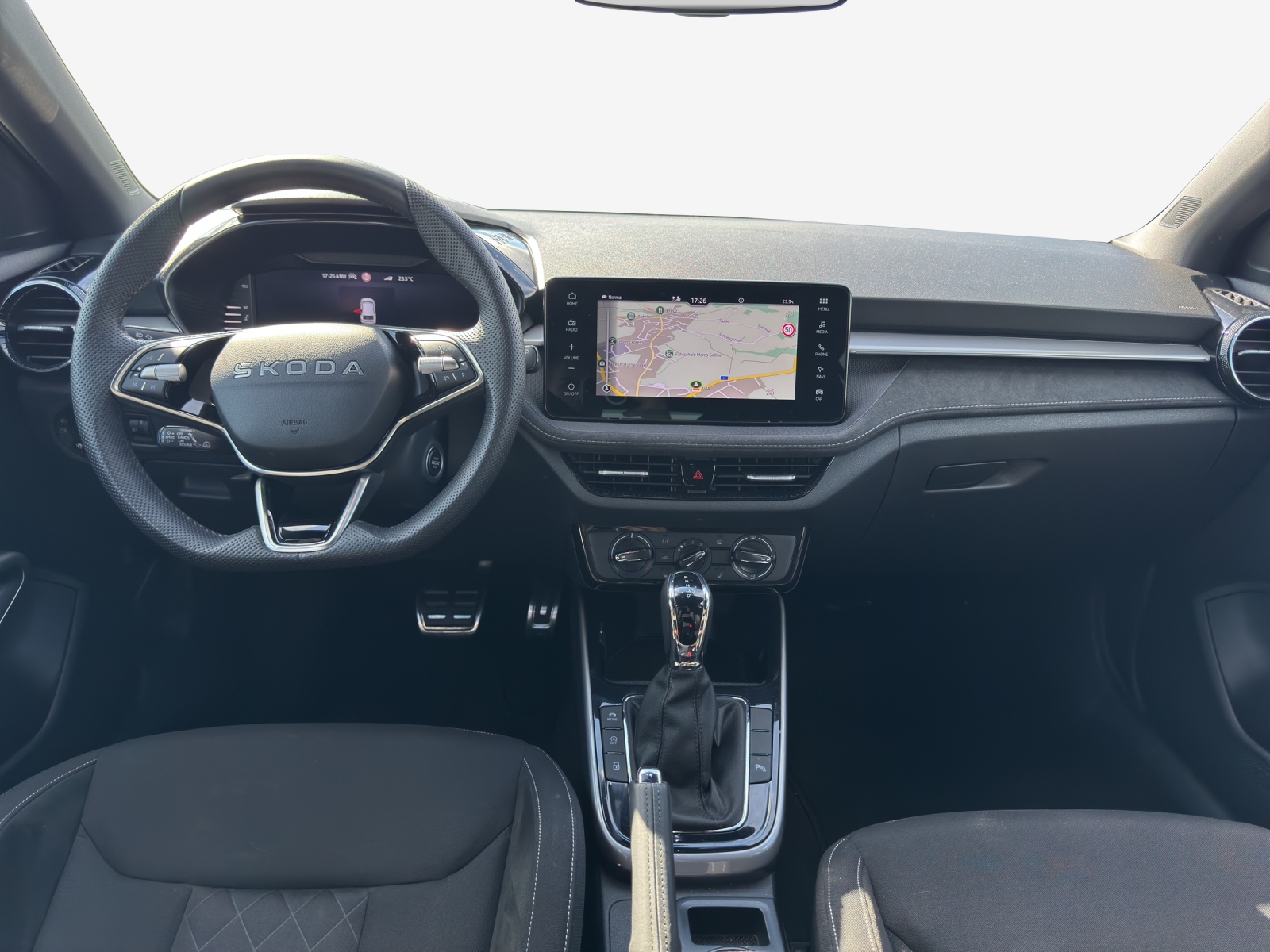 SKODA Fabia 1.0 TSI Selection DSG-image-8